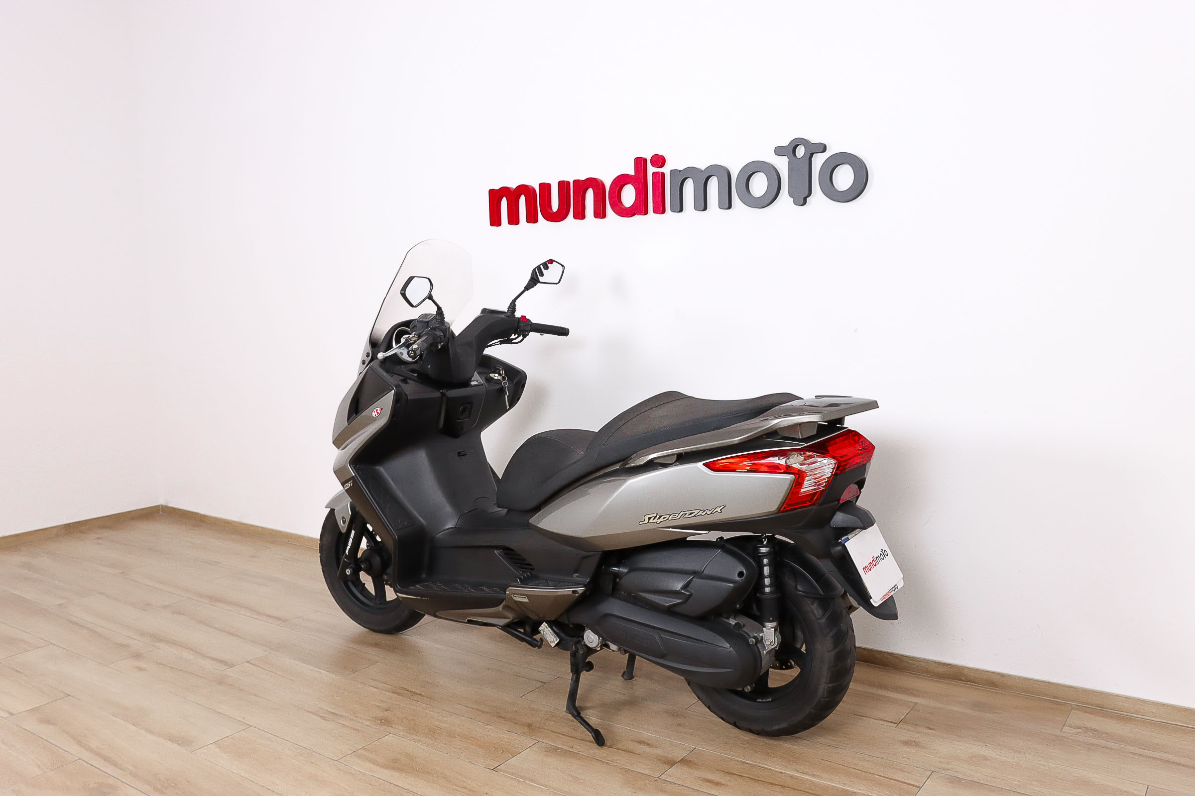 KYMCO Super Dink 125iKYMCO8 KYMCO Super Dink 125iKYMCO8