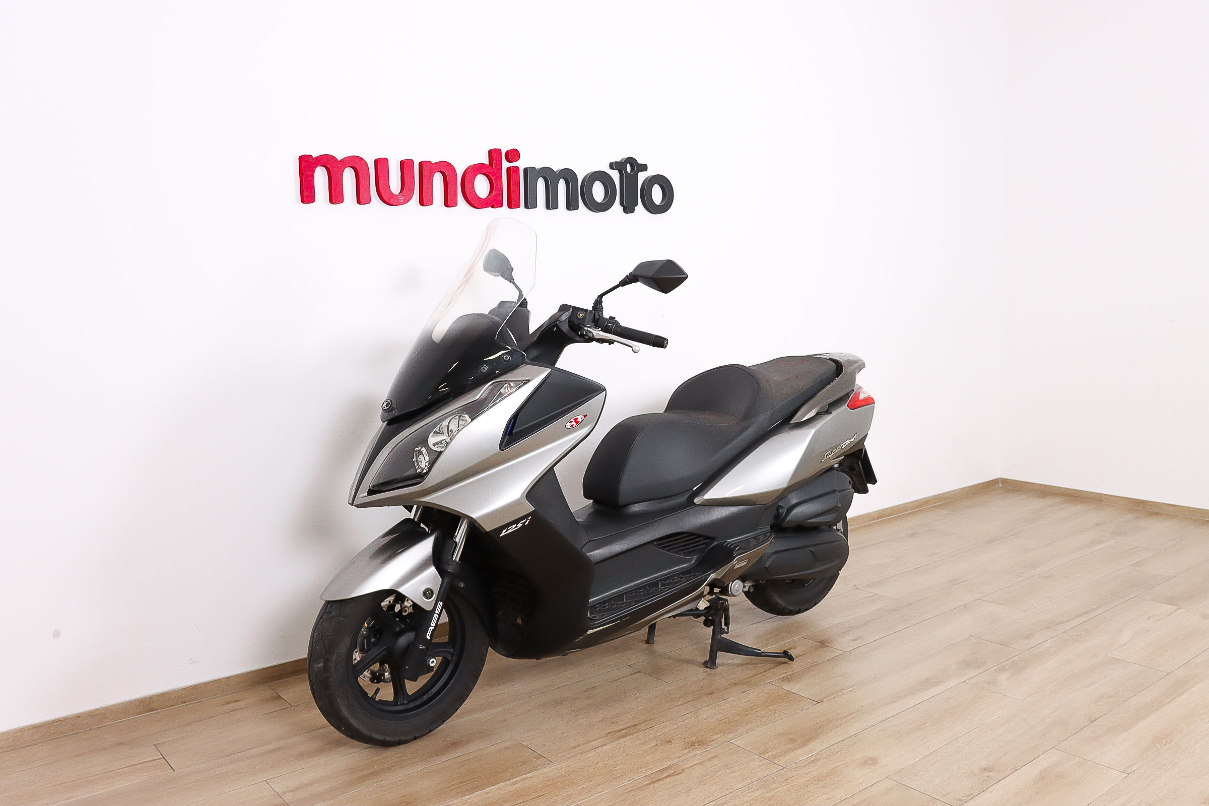 KYMCO Super Dink 125iKYMCO9 KYMCO Super Dink 125iKYMCO9
