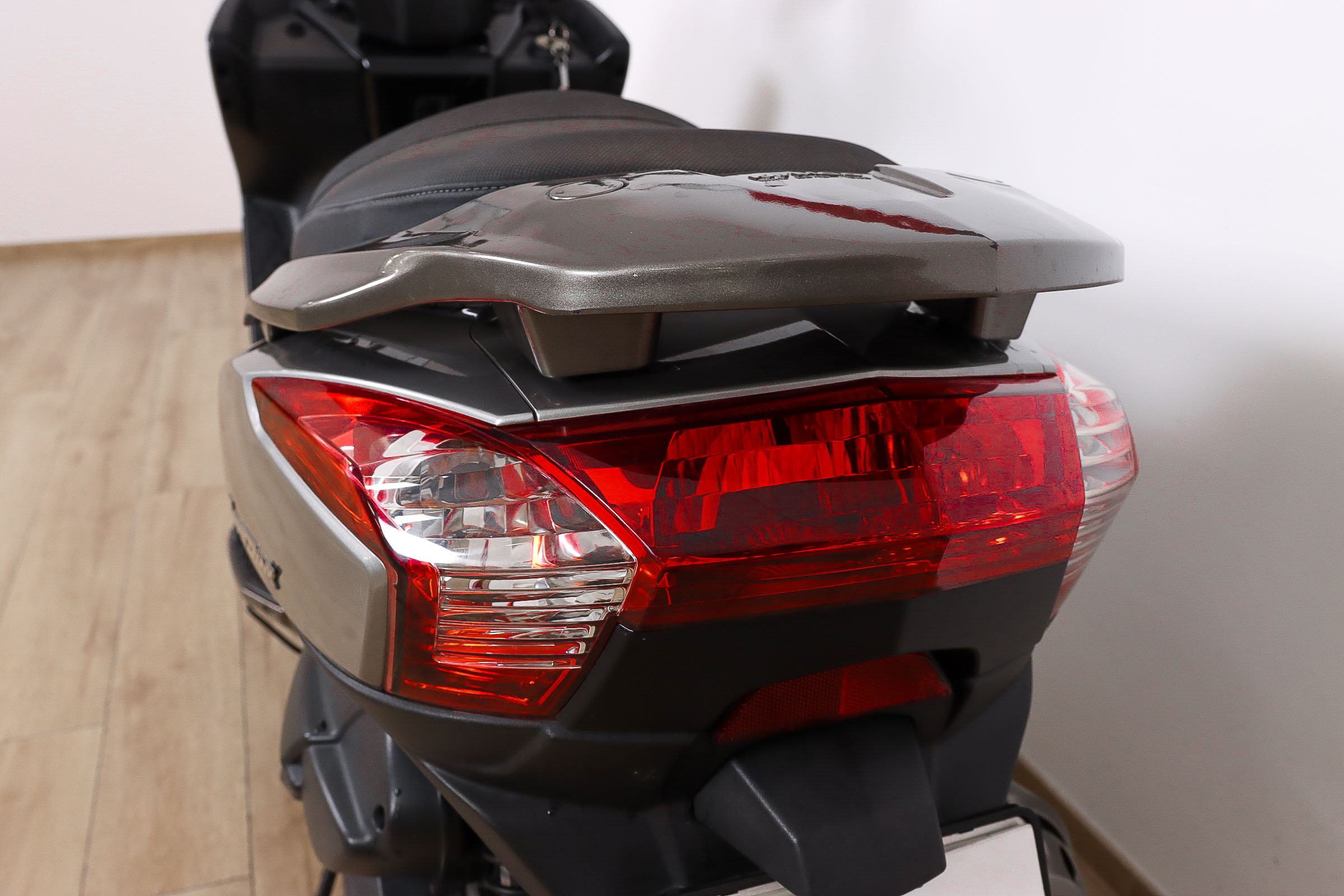 KYMCO Super Dink 125iKYMCO10 KYMCO Super Dink 125iKYMCO10