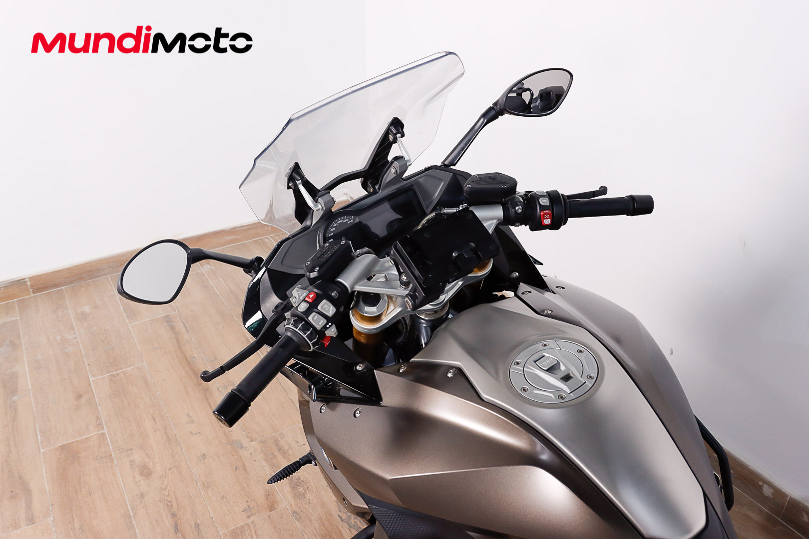 BMW R 1200 RSBMW10 BMW R 1200 RSBMW10