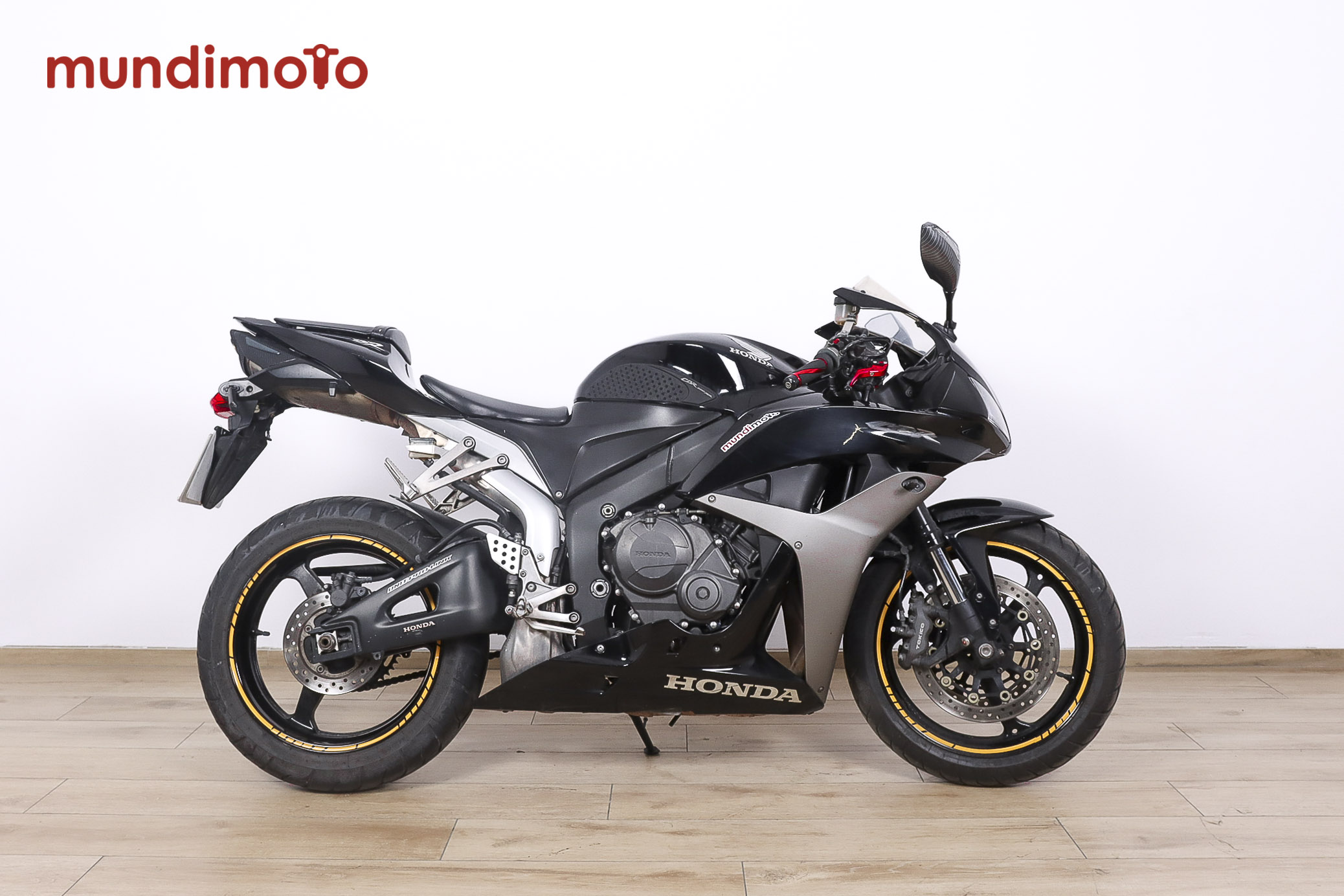 HONDA CBR 600 RRHONDA0 HONDA CBR 600 RRHONDA0