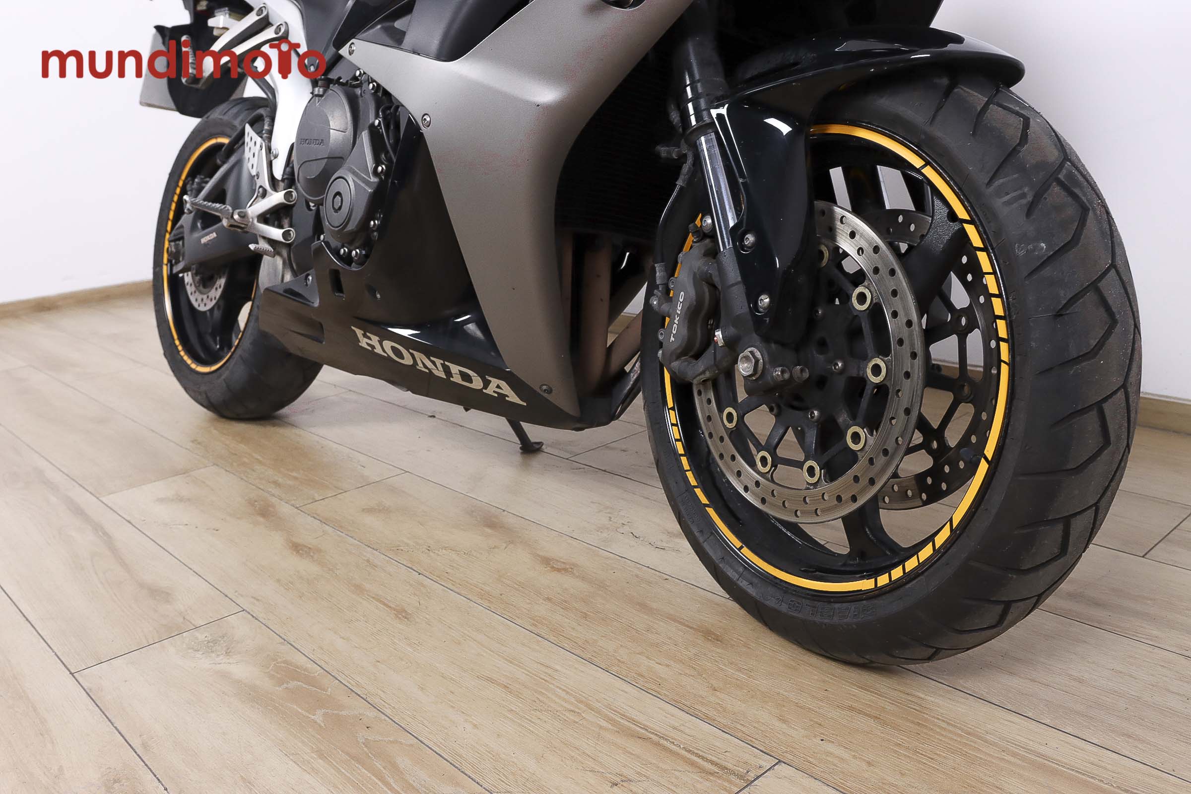 HONDA CBR 600 RRHONDA4 HONDA CBR 600 RRHONDA4