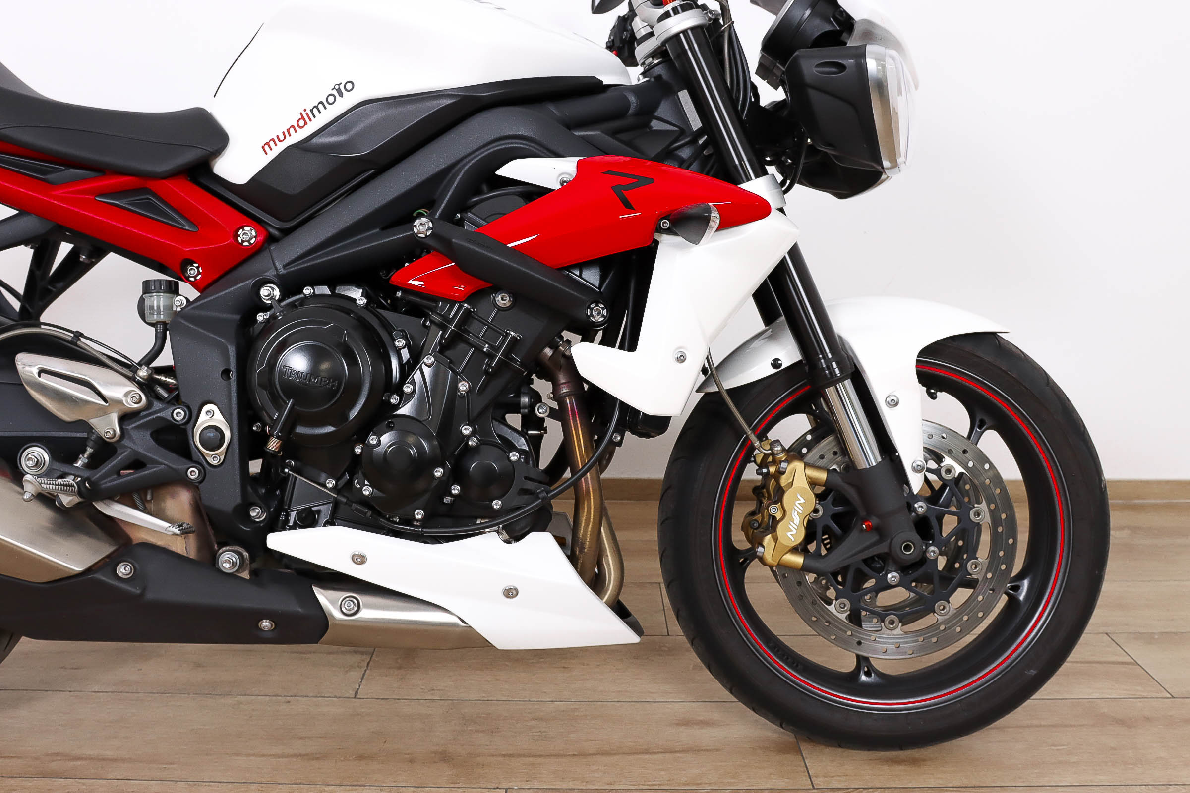 TRIUMPH Street Triple RTRIUMPH4 TRIUMPH Street Triple RTRIUMPH4