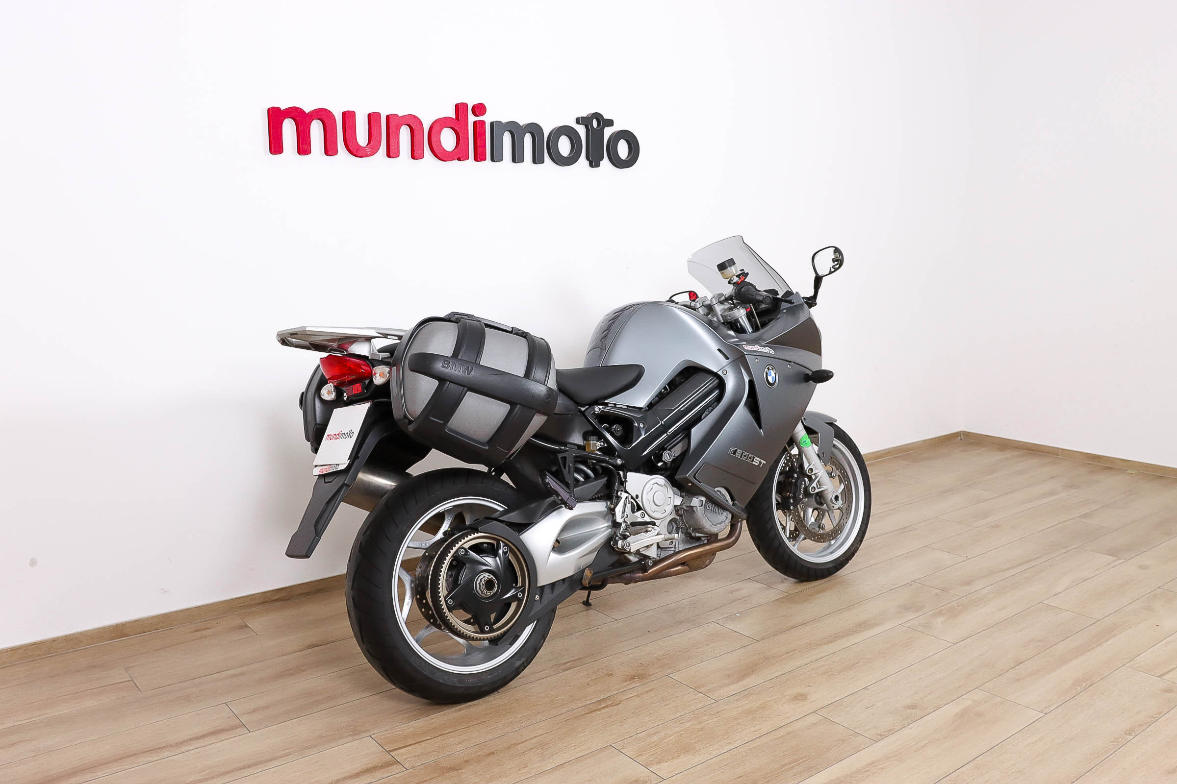 BMW F 800 STBMW2 BMW F 800 STBMW2