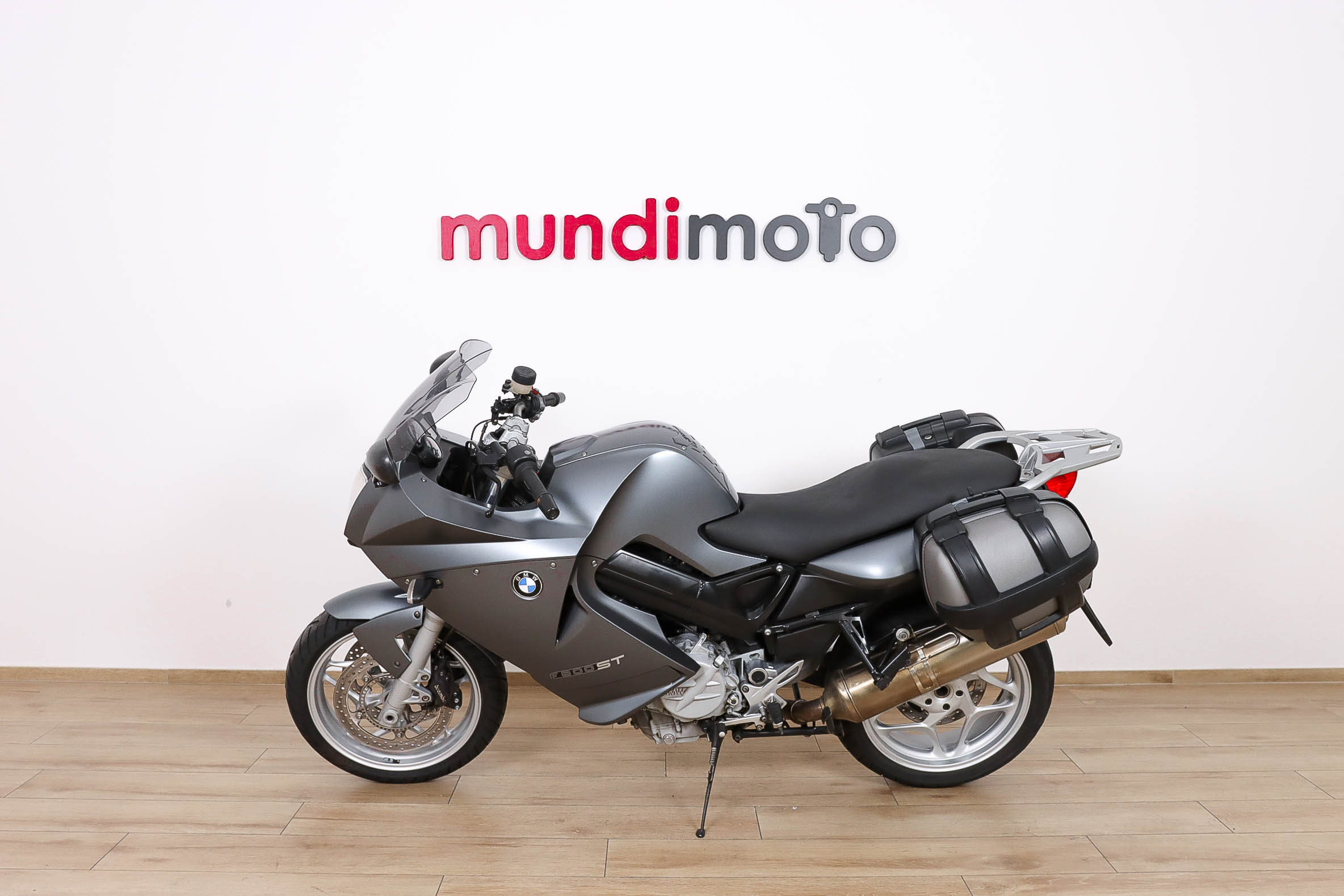 BMW F 800 STBMW7 BMW F 800 STBMW7