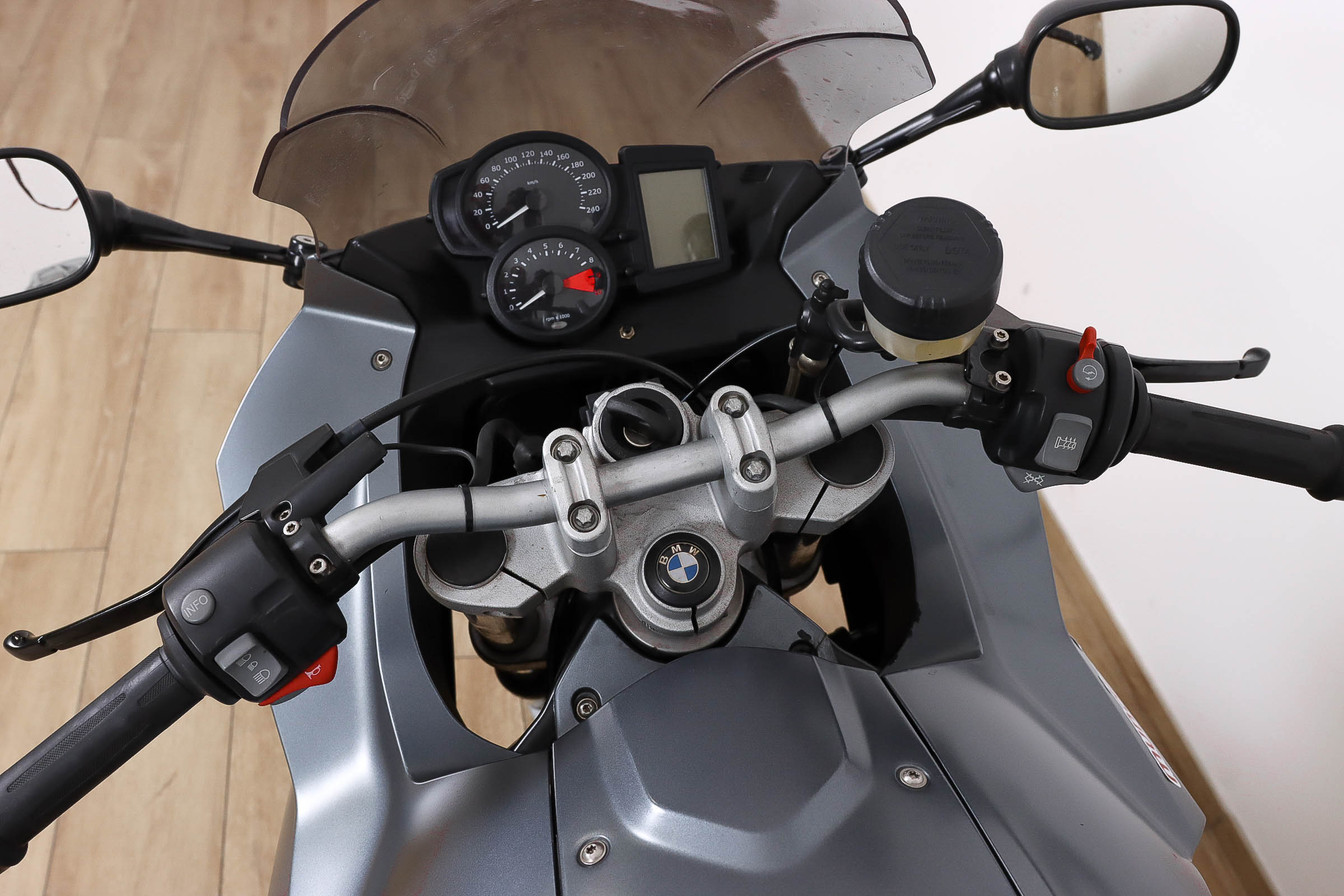 BMW F 800 STBMW11 BMW F 800 STBMW11