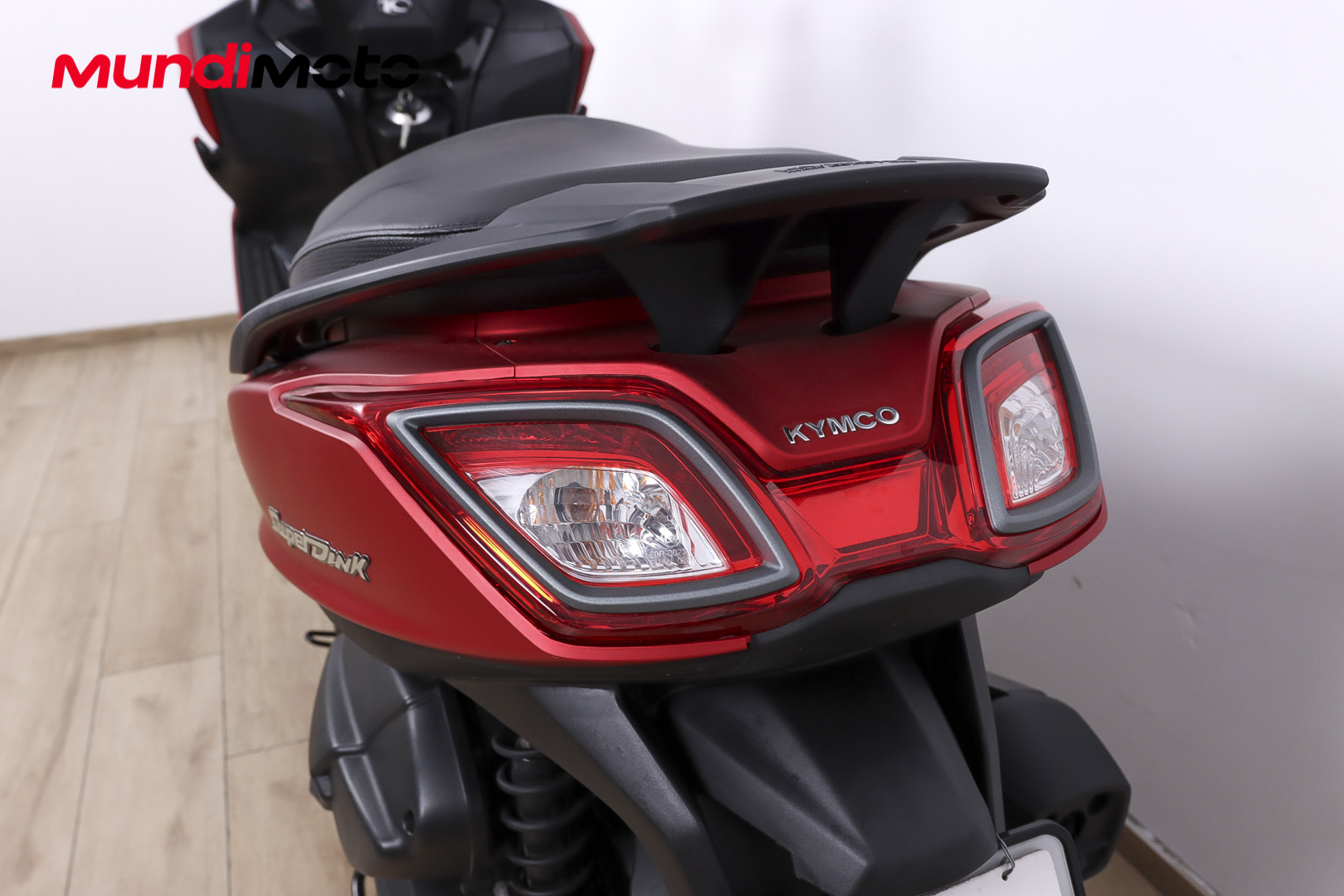 KYMCO Super Dink 125iKYMCO8 KYMCO Super Dink 125iKYMCO8
