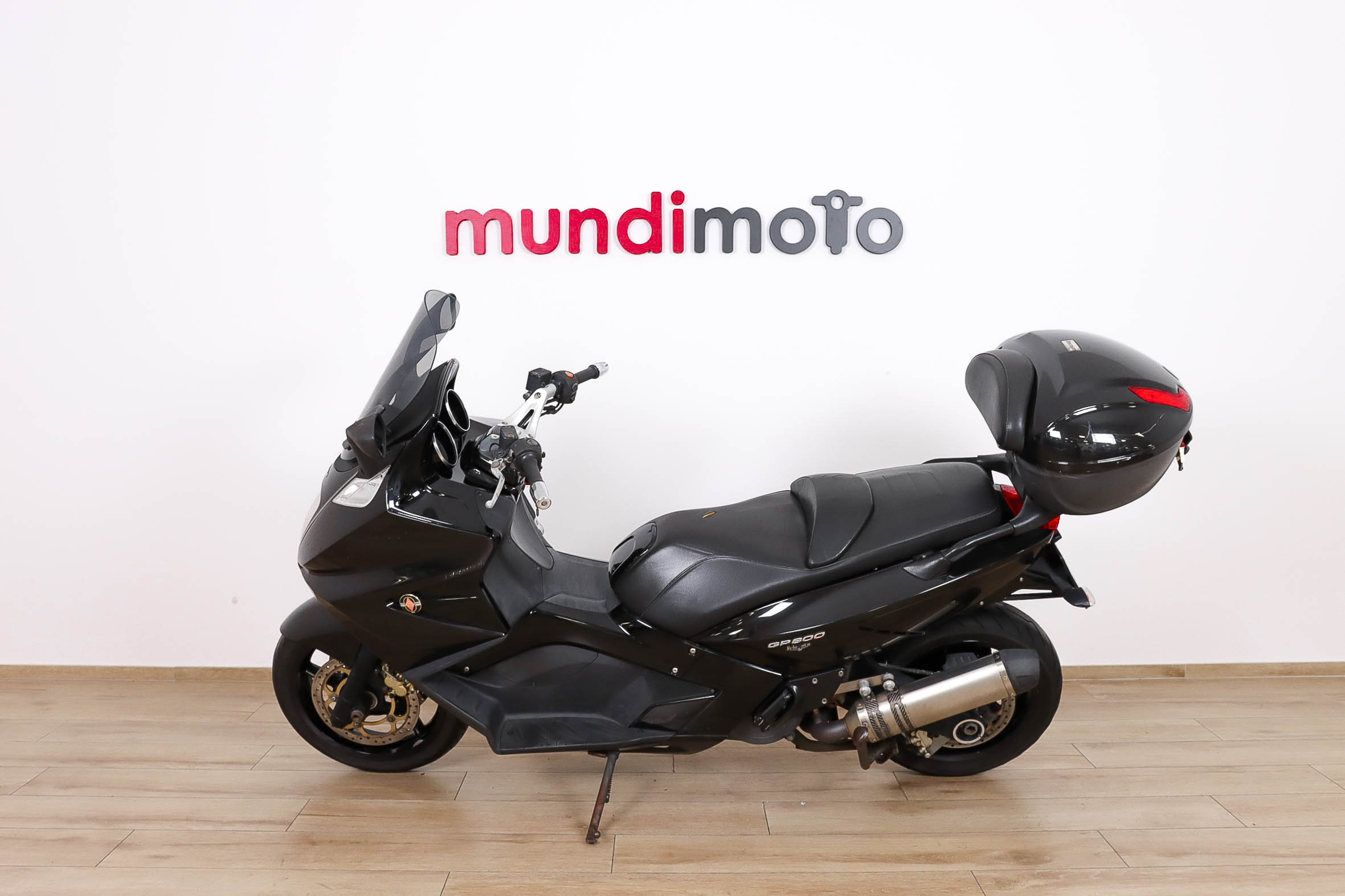 GILERA GP 800GILERA8 GILERA GP 800GILERA8