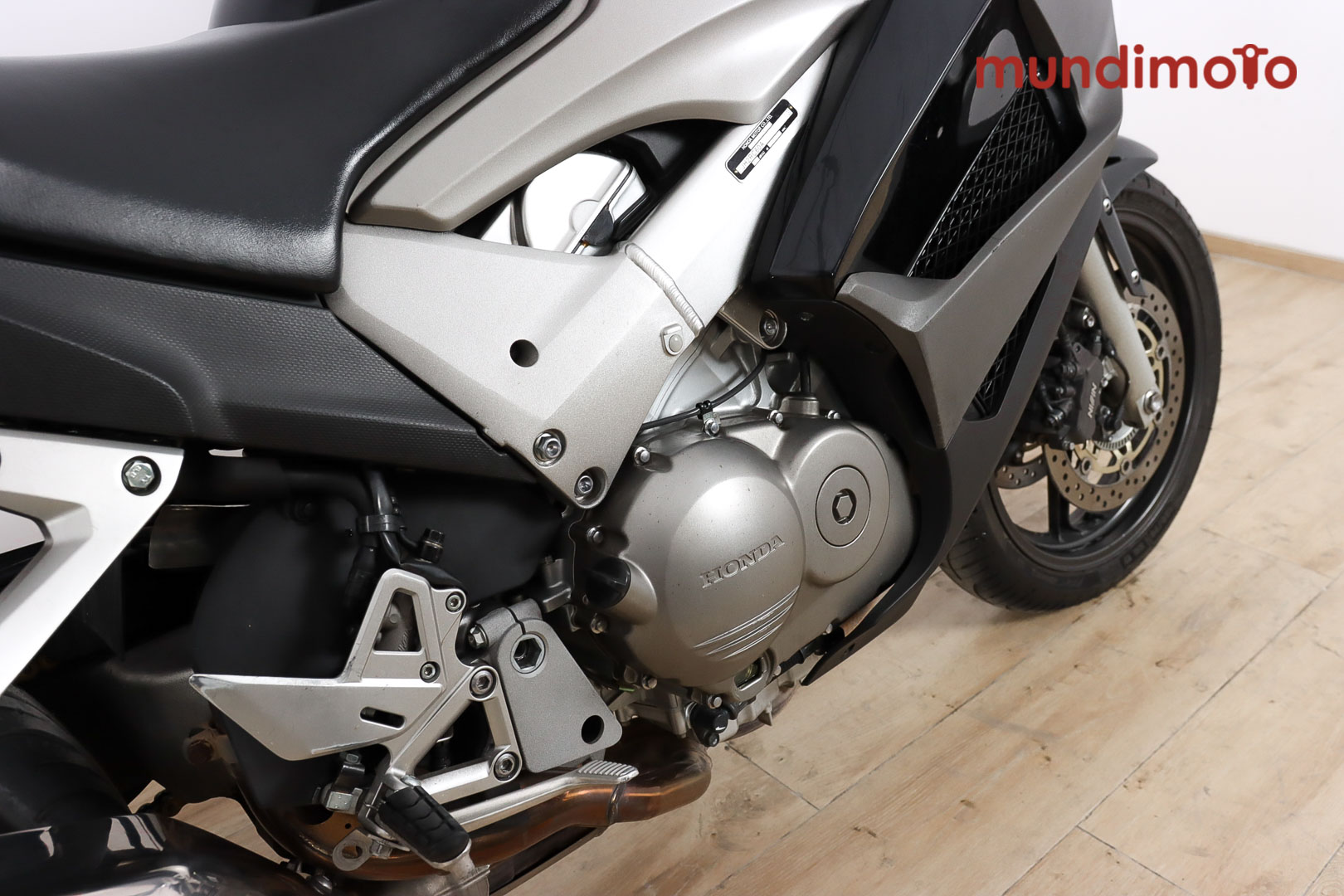HONDA VFR 800 FI promoHONDA3 HONDA VFR 800 FI promoHONDA3