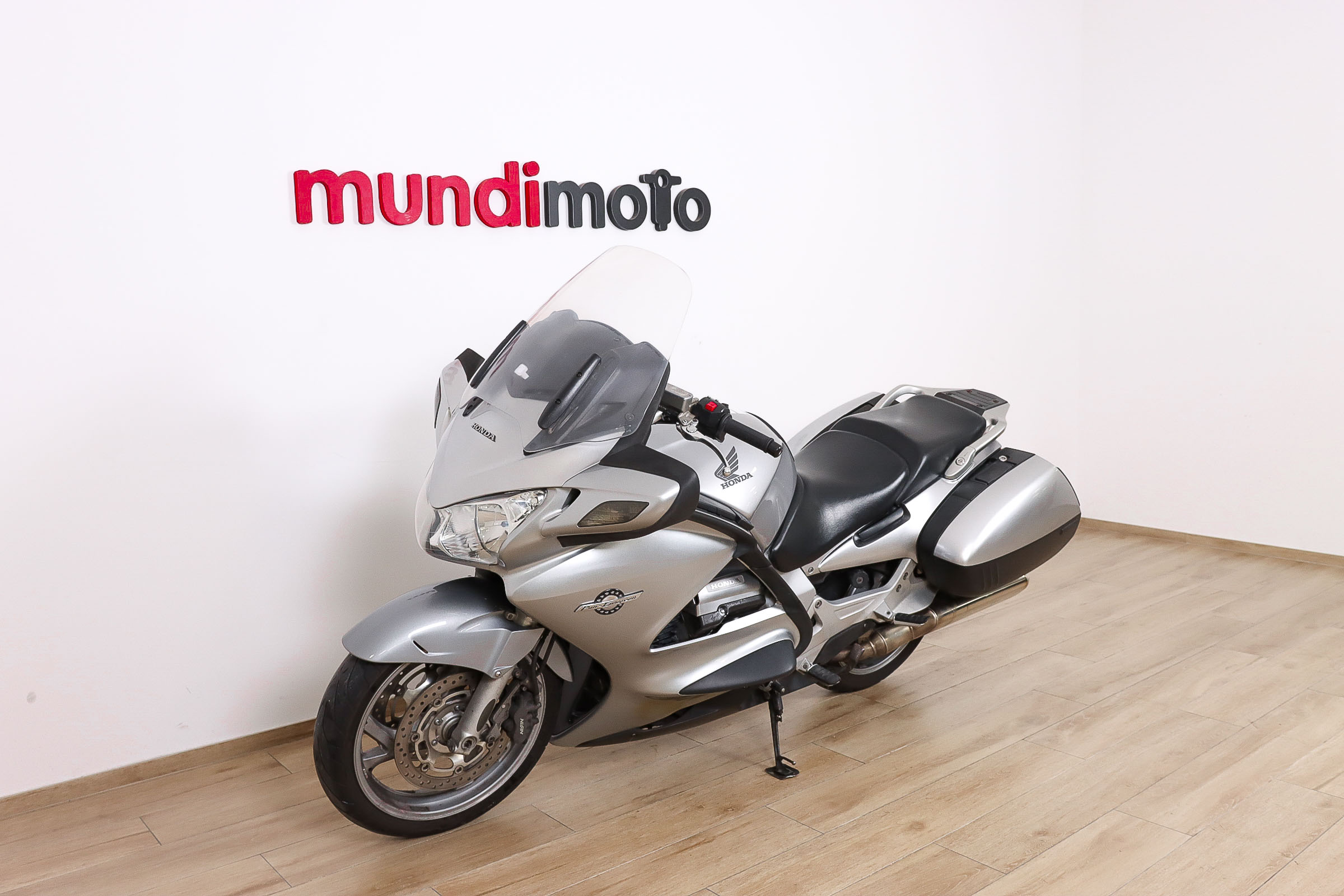 HONDA PAN-EUROPEAN ST 1300HONDA7 HONDA PAN-EUROPEAN ST 1300HONDA7
