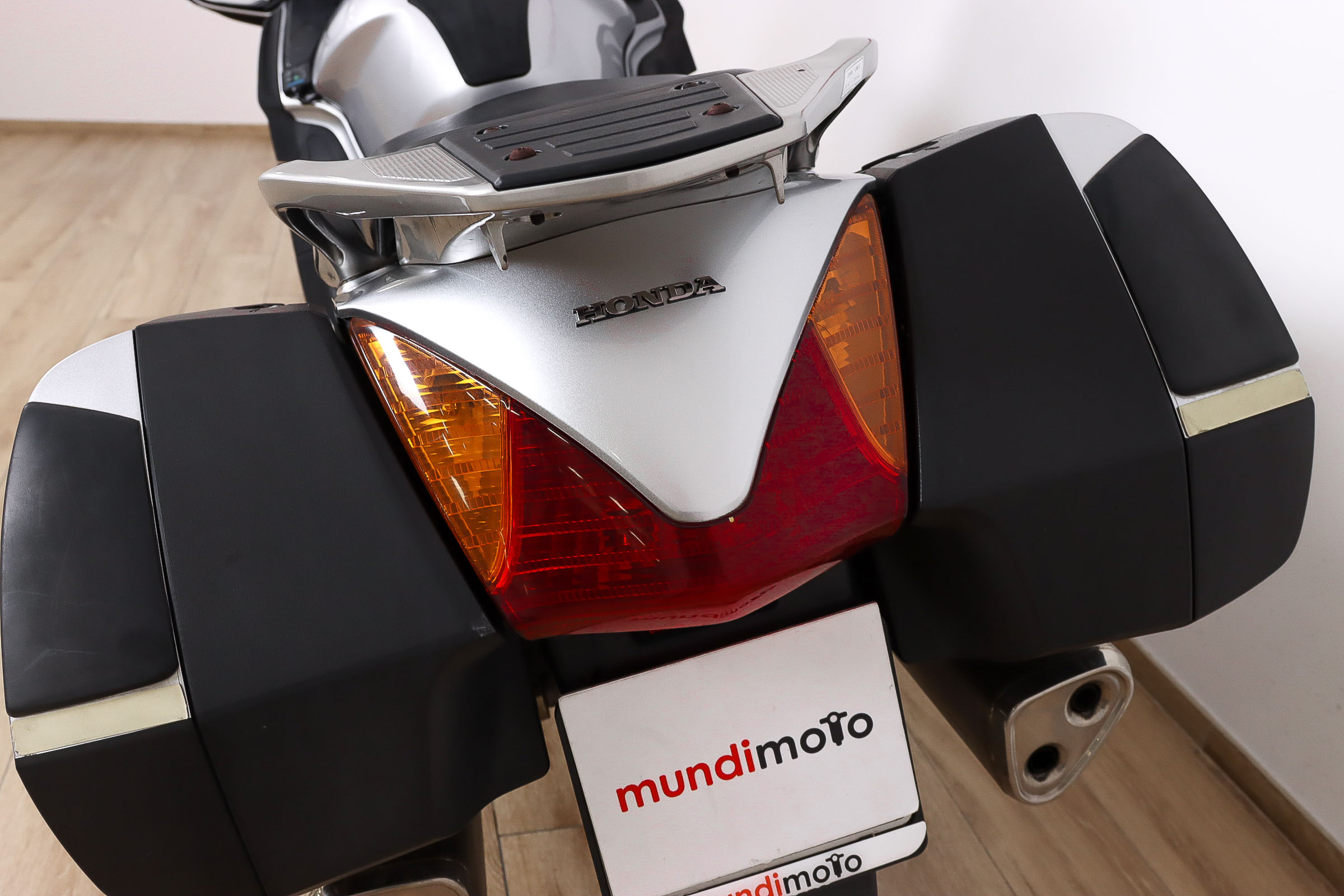 HONDA PAN-EUROPEAN ST 1300HONDA8 HONDA PAN-EUROPEAN ST 1300HONDA8