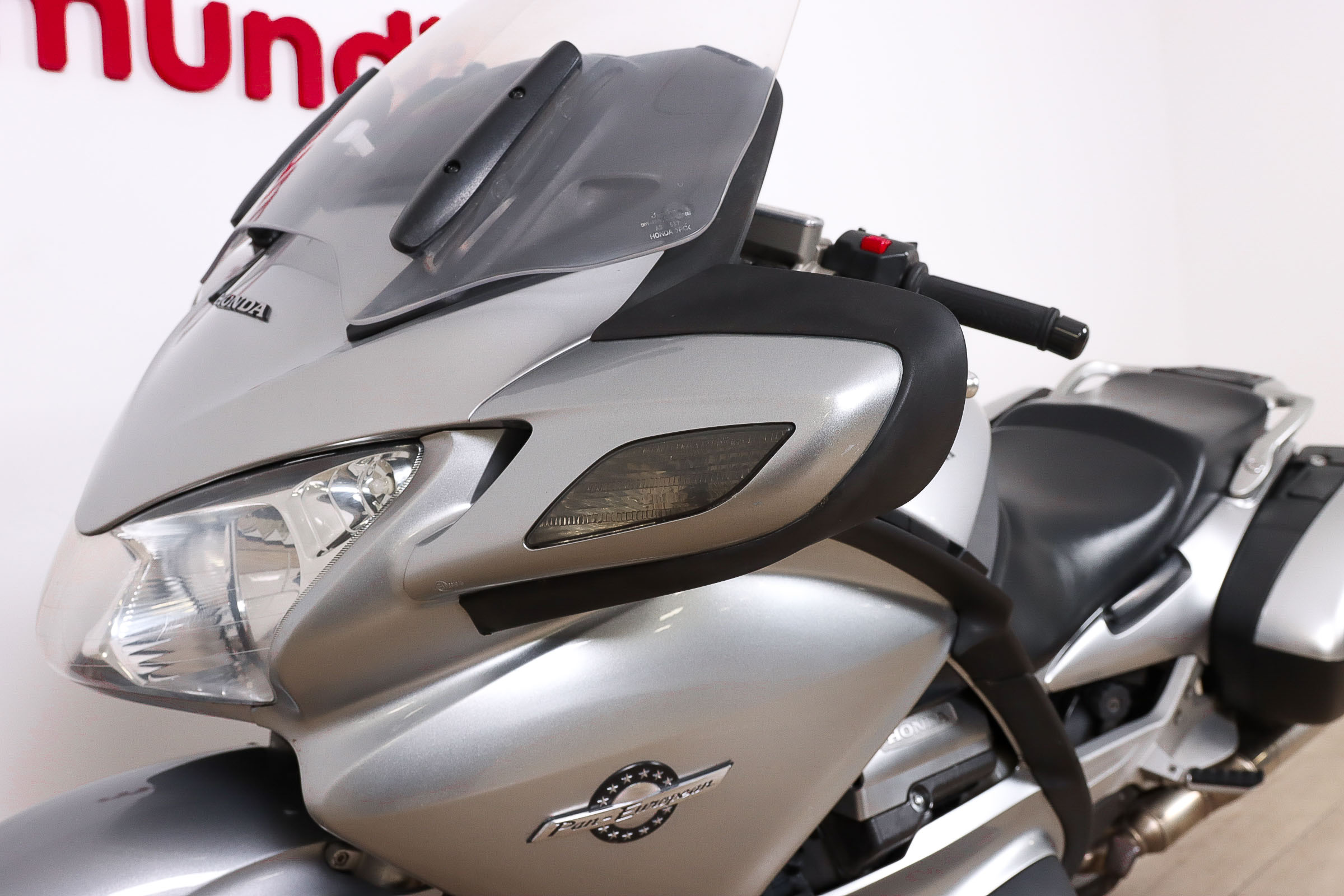 HONDA PAN-EUROPEAN ST 1300HONDA10 HONDA PAN-EUROPEAN ST 1300HONDA10