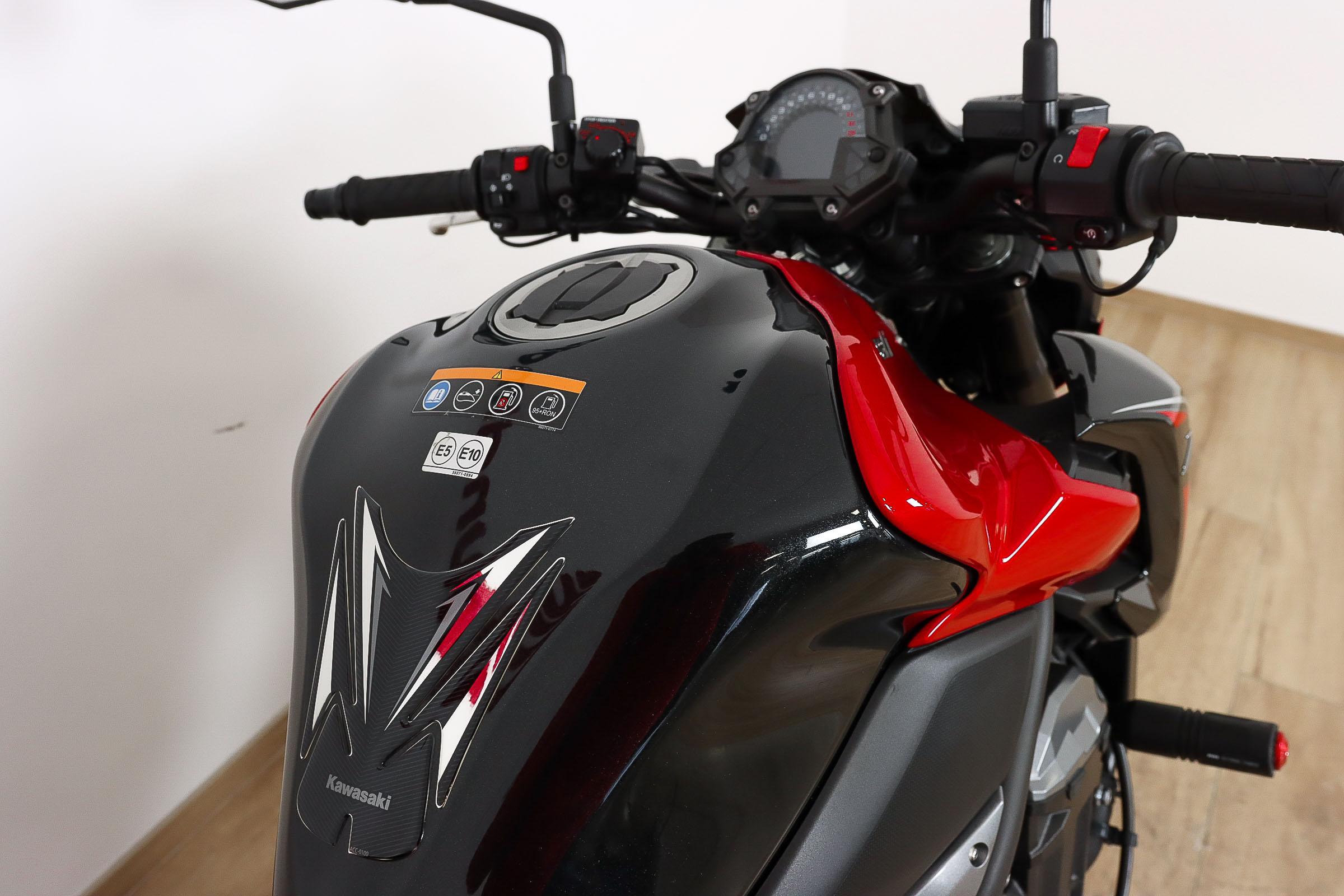 KAWASAKI Z 900KAWASAKI4 KAWASAKI Z 900KAWASAKI4