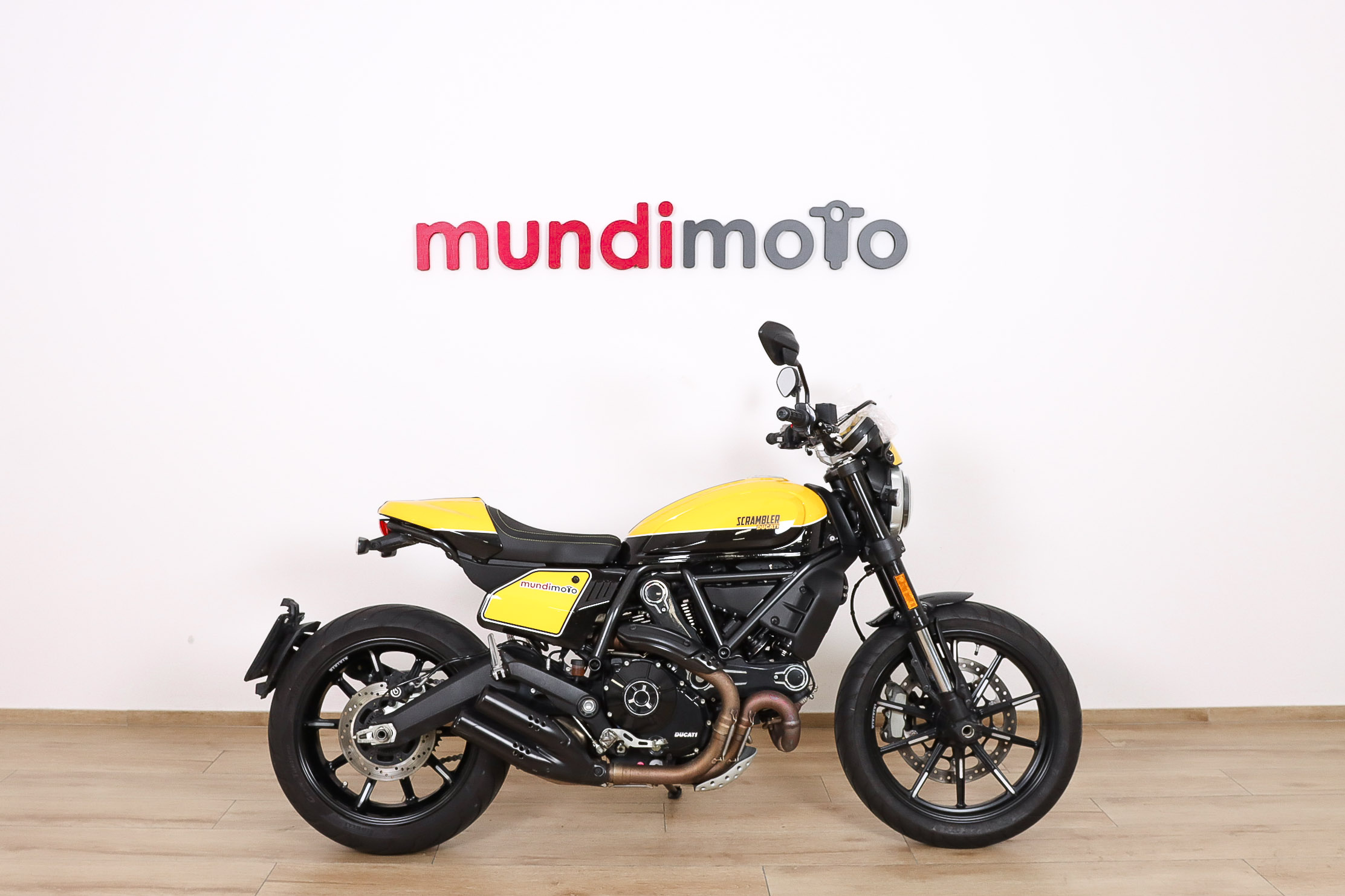 DUCATI Scrambler Full ThrottleDUCATI0 DUCATI Scrambler Full ThrottleDUCATI0