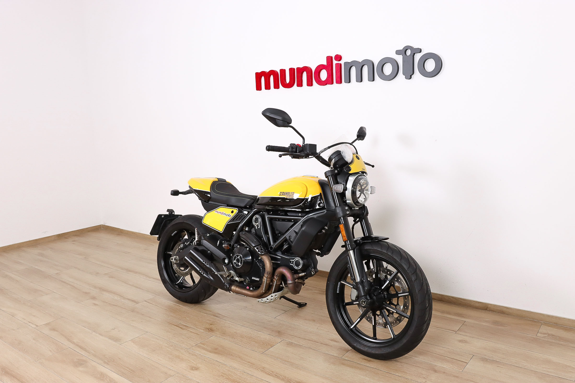 DUCATI Scrambler Full ThrottleDUCATI1 DUCATI Scrambler Full ThrottleDUCATI1