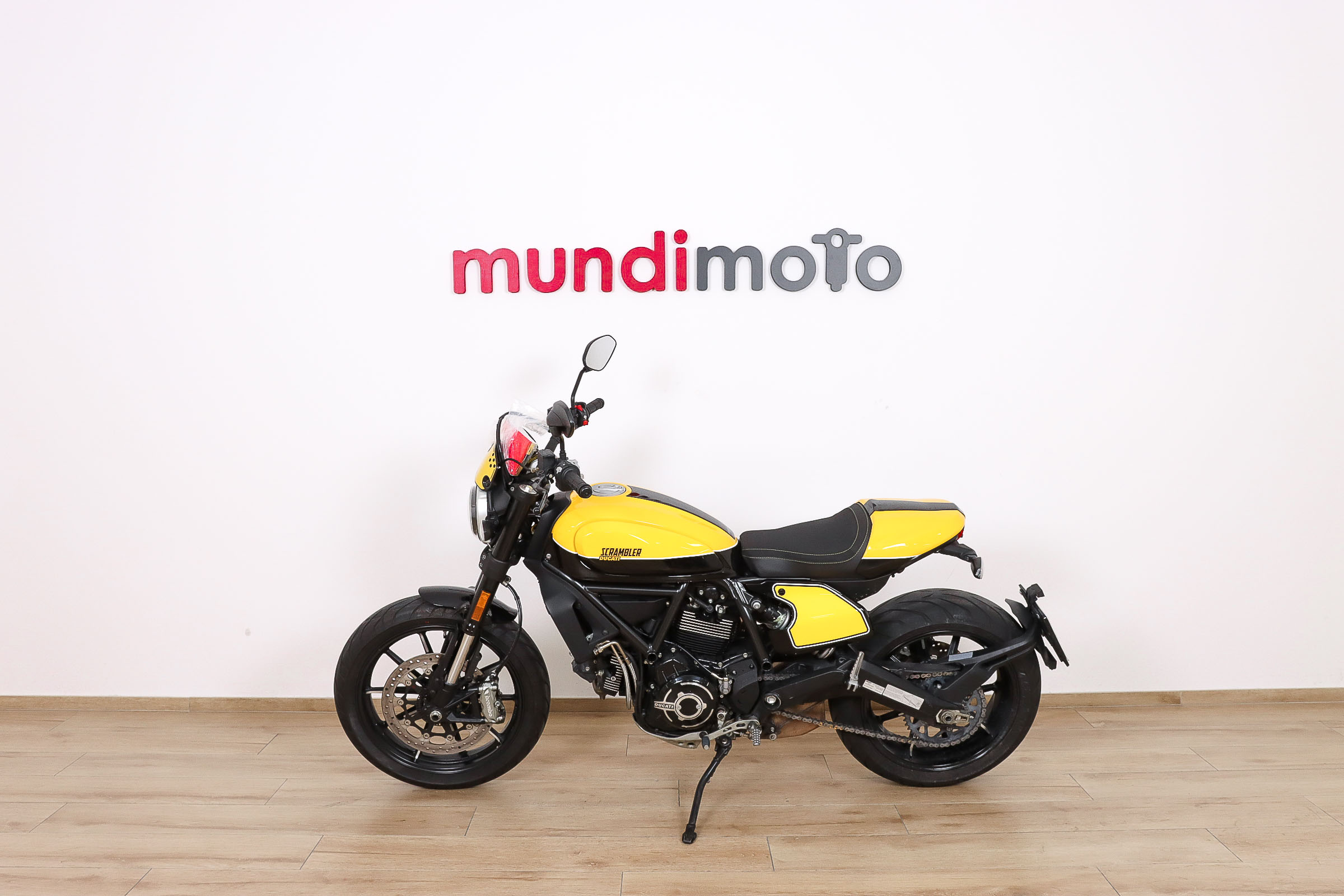 DUCATI Scrambler Full ThrottleDUCATI5 DUCATI Scrambler Full ThrottleDUCATI5