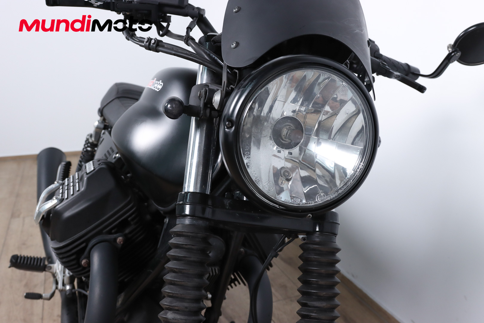 MOTO GUZZI V7 III StoneMOTO GUZZI6 MOTO GUZZI V7 III StoneMOTO GUZZI6