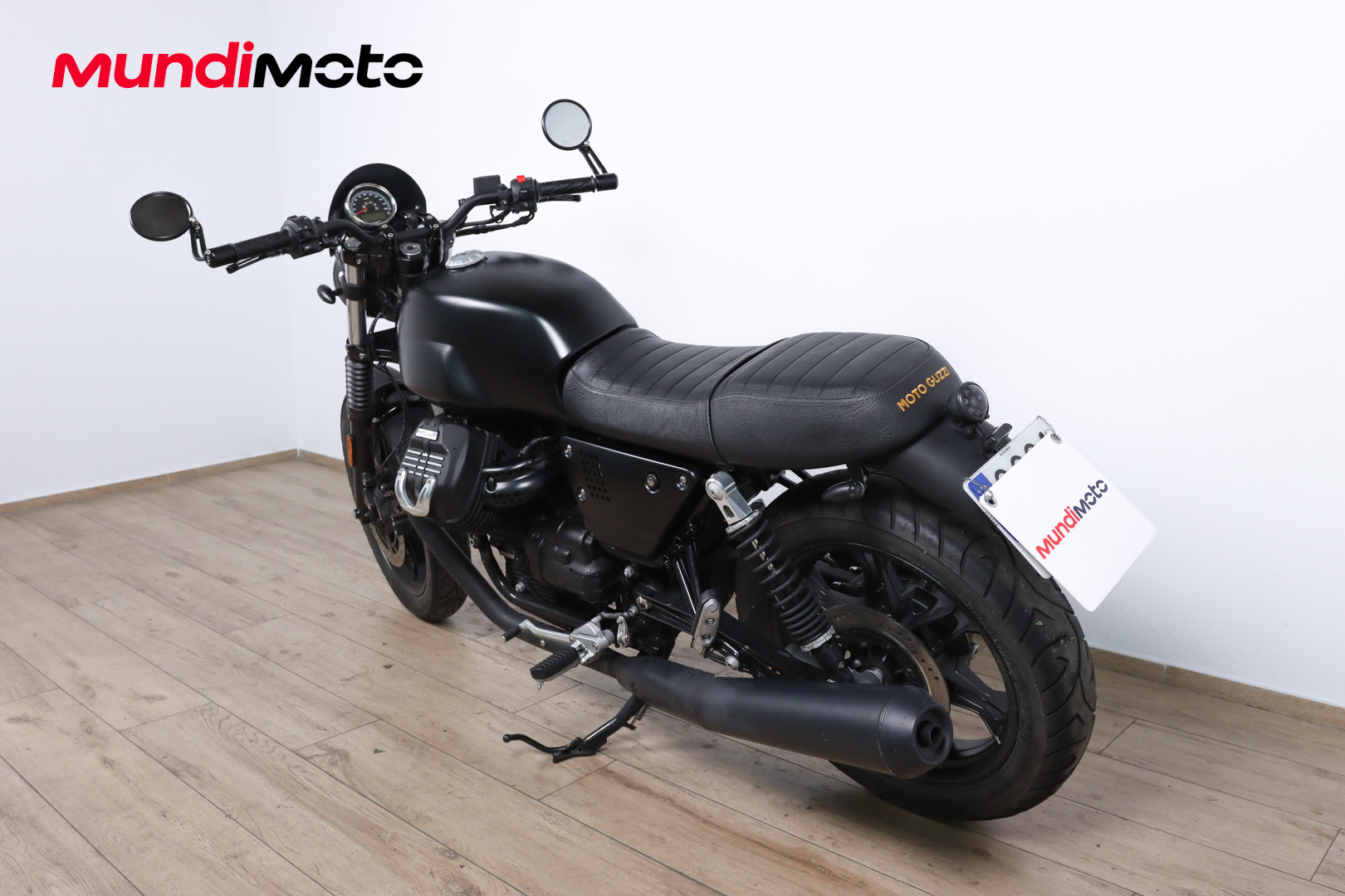 MOTO GUZZI V7 III StoneMOTO GUZZI8 MOTO GUZZI V7 III StoneMOTO GUZZI8