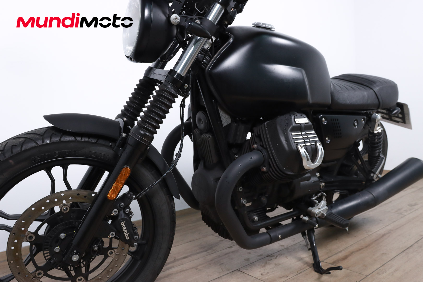 MOTO GUZZI V7 III StoneMOTO GUZZI10 MOTO GUZZI V7 III StoneMOTO GUZZI10