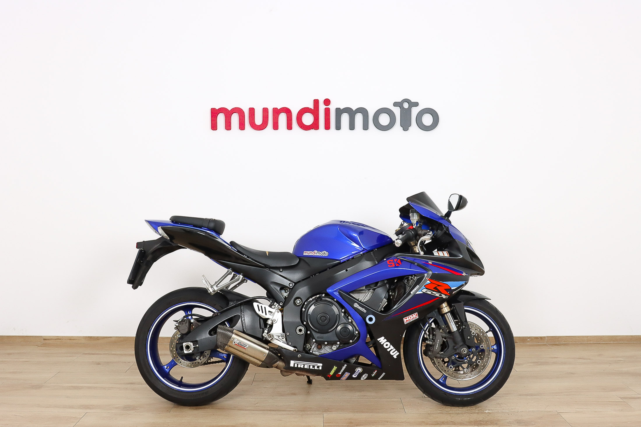 SUZUKI GSX R600SUZUKI0 SUZUKI GSX R600SUZUKI0