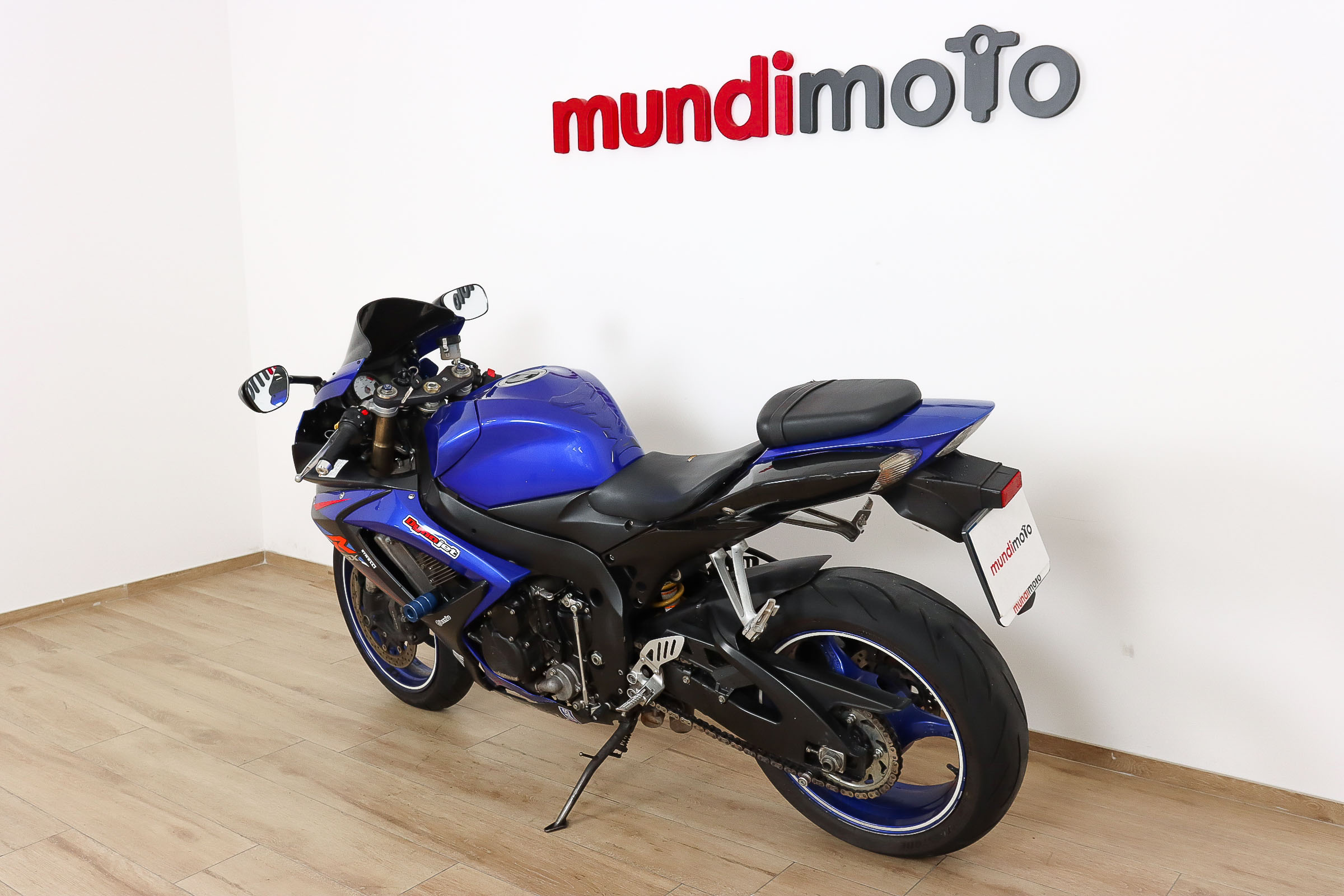 SUZUKI GSX R600SUZUKI10 SUZUKI GSX R600SUZUKI10
