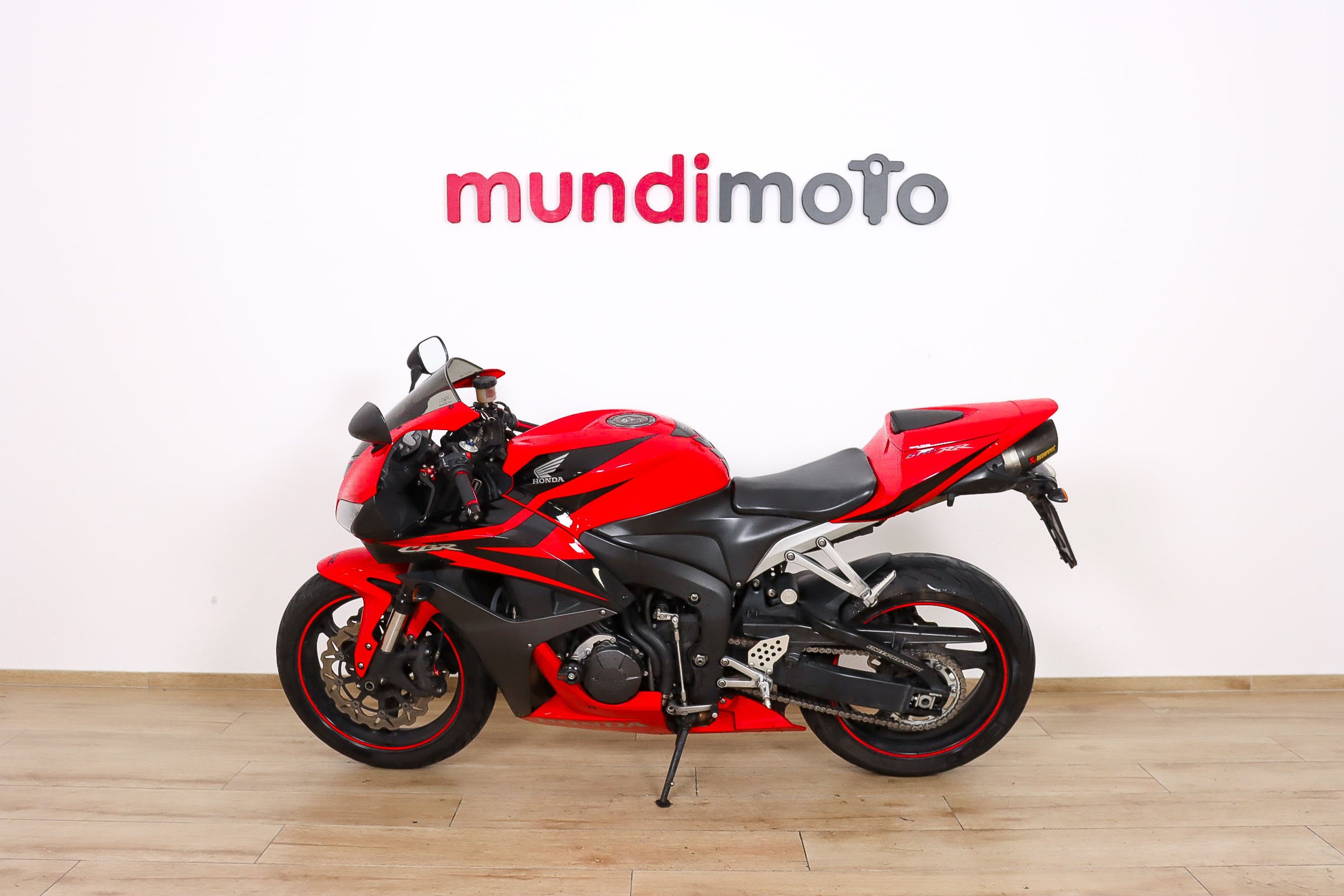 HONDA CBR 600 RRHONDA8 HONDA CBR 600 RRHONDA8