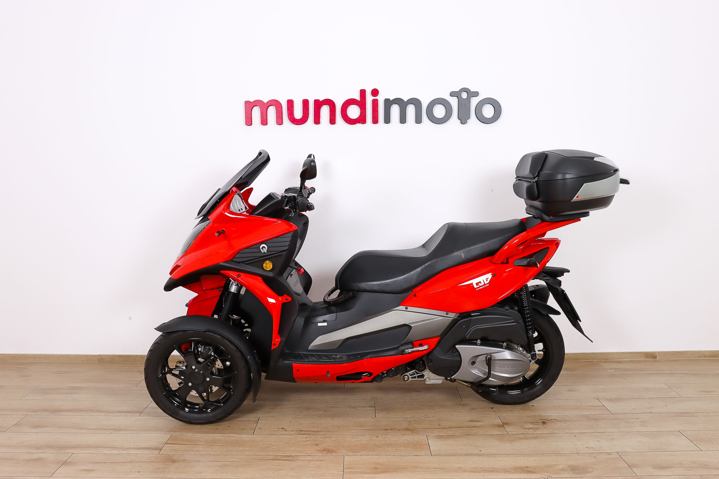 QUADRO QV3QUADRO5 QUADRO QV3QUADRO5