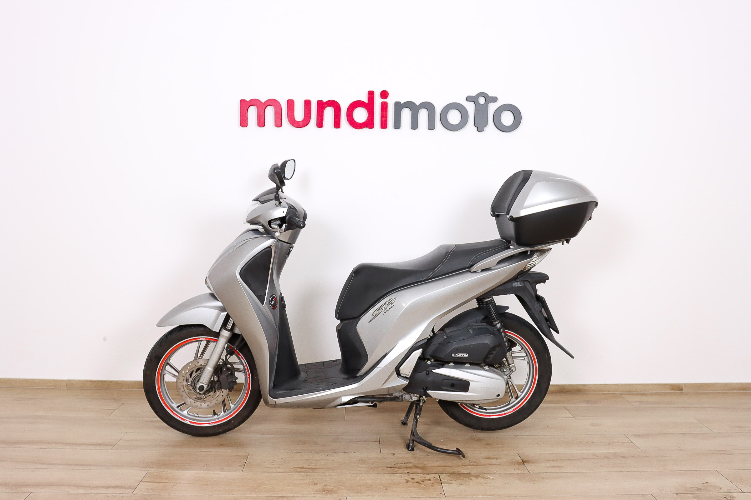 HONDA SH125iHONDA3 HONDA SH125iHONDA3