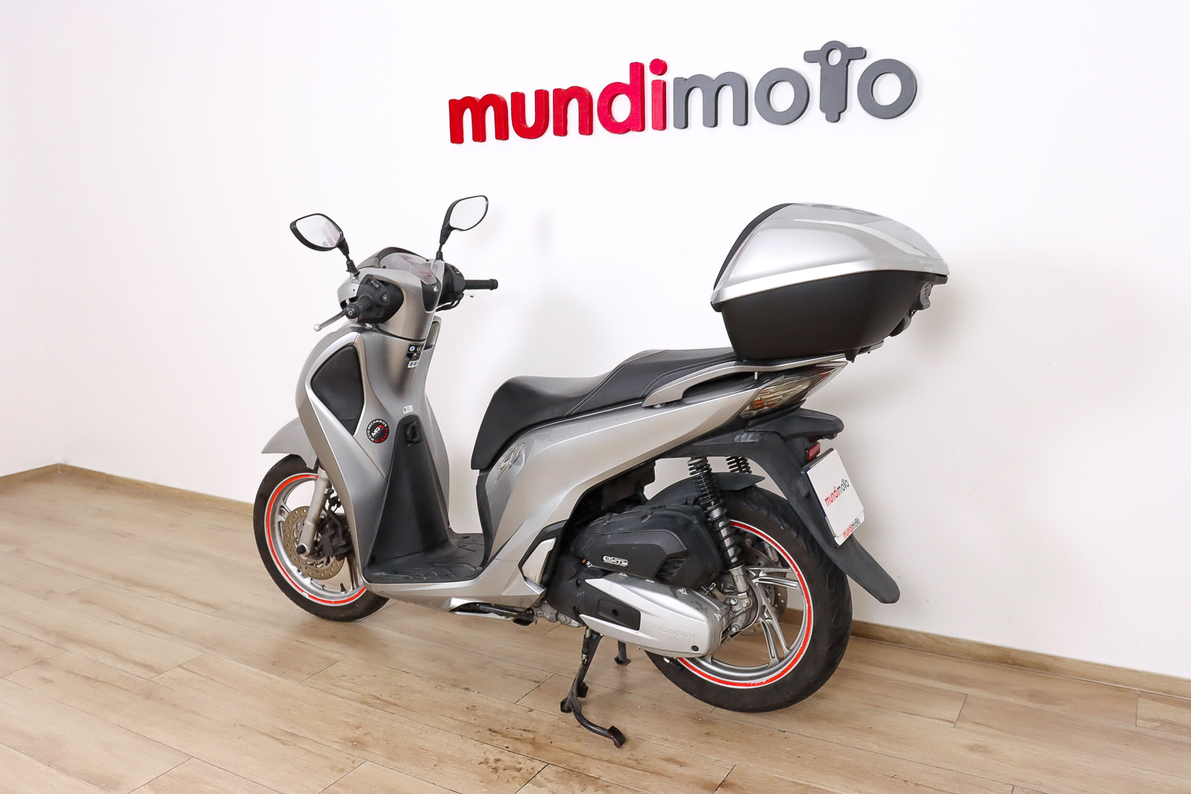 HONDA SH125iHONDA5 HONDA SH125iHONDA5