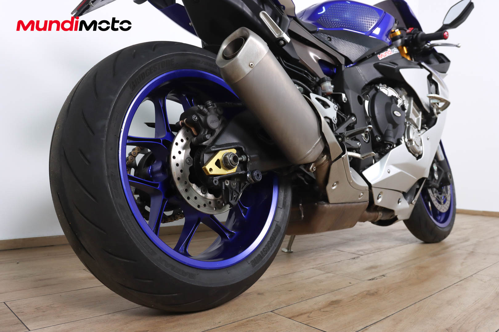 YAMAHA YZF R1 promoYAMAHA3 YAMAHA YZF R1 promoYAMAHA3
