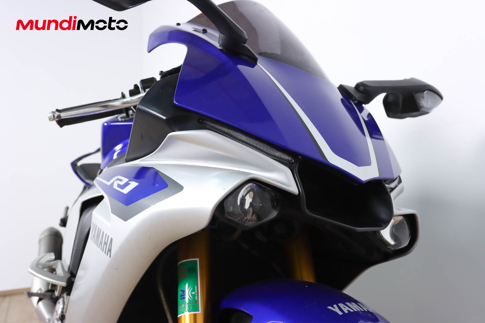 YAMAHA YZF R1 promoYAMAHA6 YAMAHA YZF R1 promoYAMAHA6