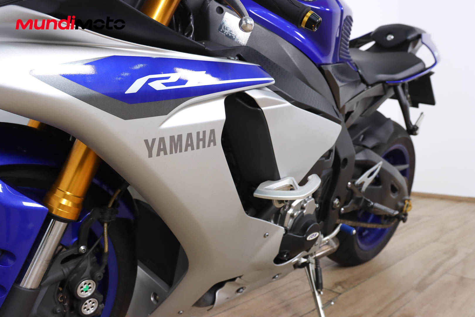 YAMAHA YZF R1 promoYAMAHA10 YAMAHA YZF R1 promoYAMAHA10