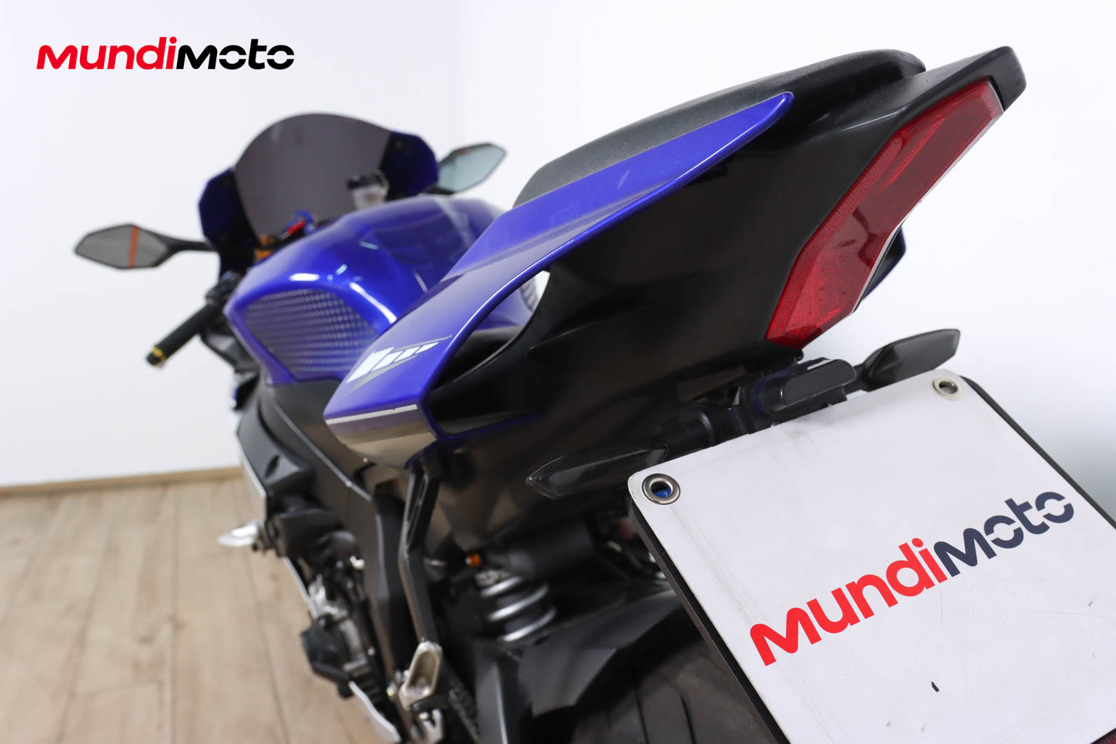 YAMAHA YZF R1 promoYAMAHA11 YAMAHA YZF R1 promoYAMAHA11