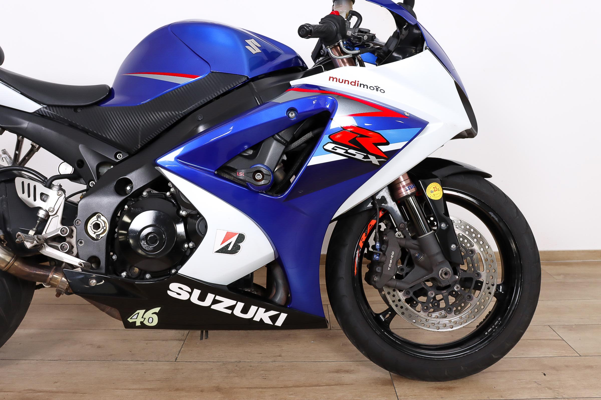 SUZUKI GSX R1000SUZUKI4 SUZUKI GSX R1000SUZUKI4