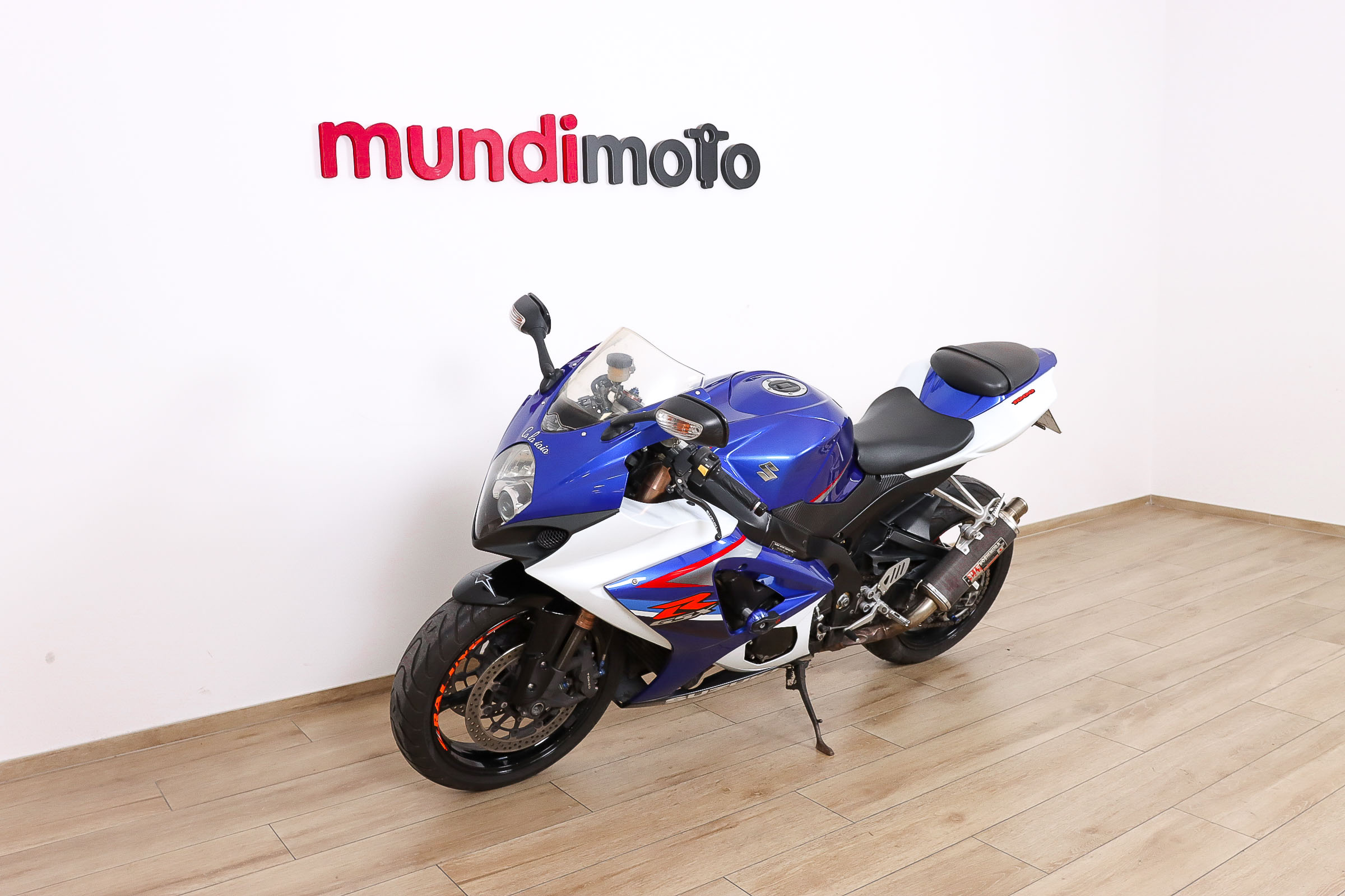 SUZUKI GSX R1000SUZUKI11 SUZUKI GSX R1000SUZUKI11