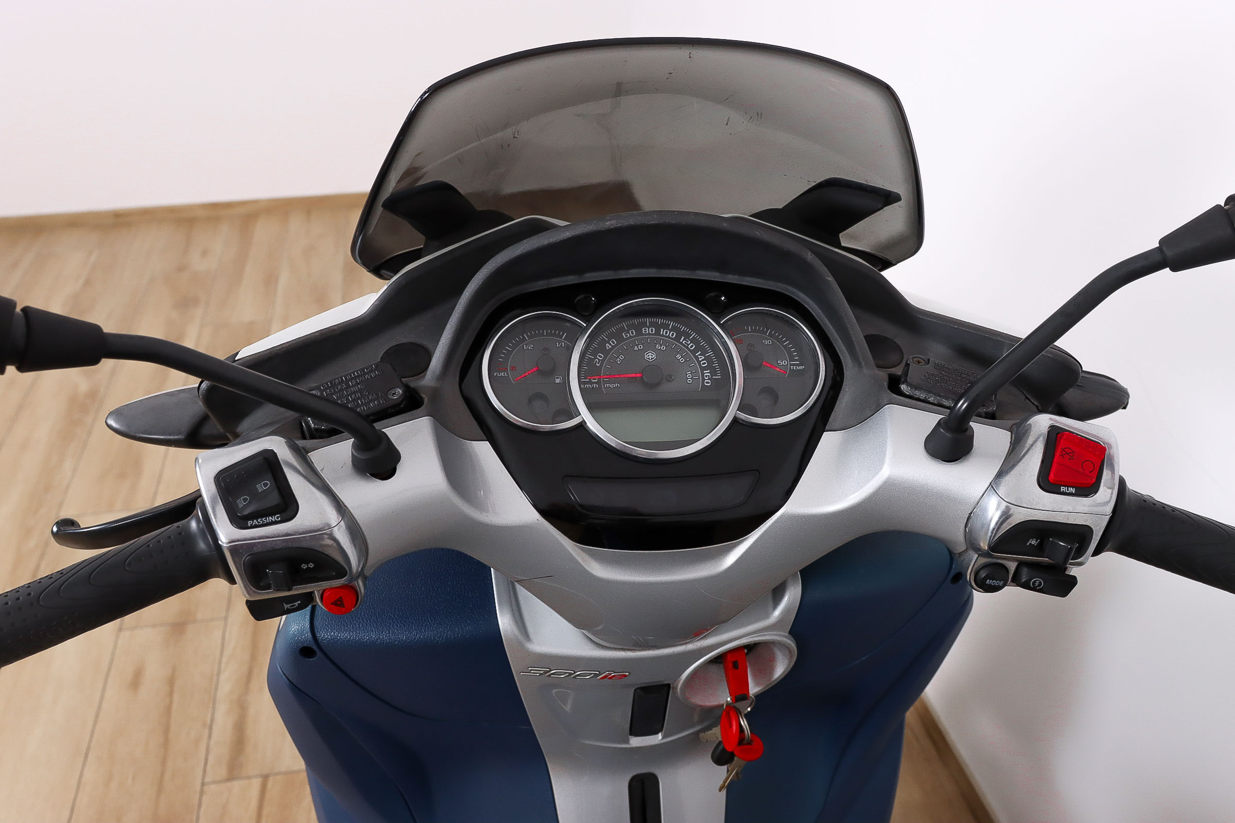 PIAGGIO MP3 300 Yourban LT SportPIAGGIO12 PIAGGIO MP3 300 Yourban LT SportPIAGGIO12