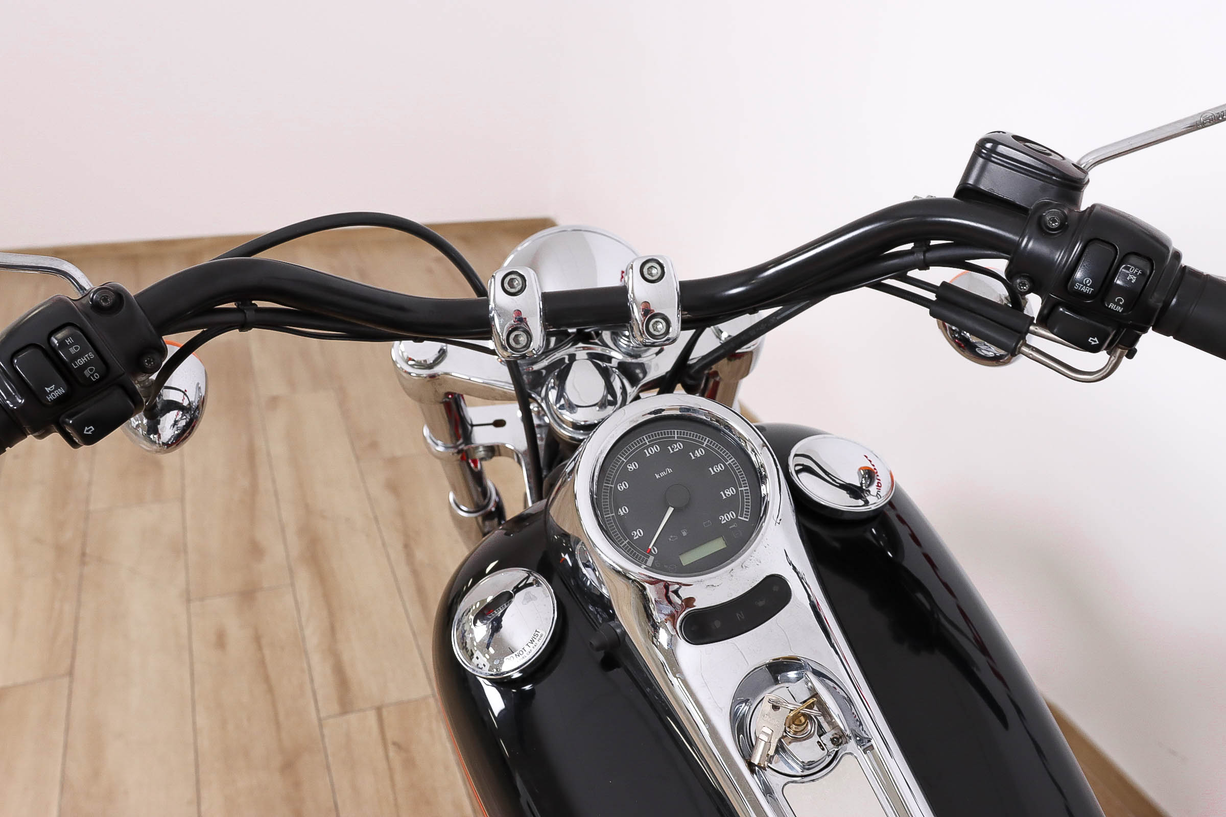 HARLEY DAVIDSON Softail Softail DeuceHARLEY DAVIDSON11 HARLEY DAVIDSON Softail Softail DeuceHARLEY DAVIDSON11
