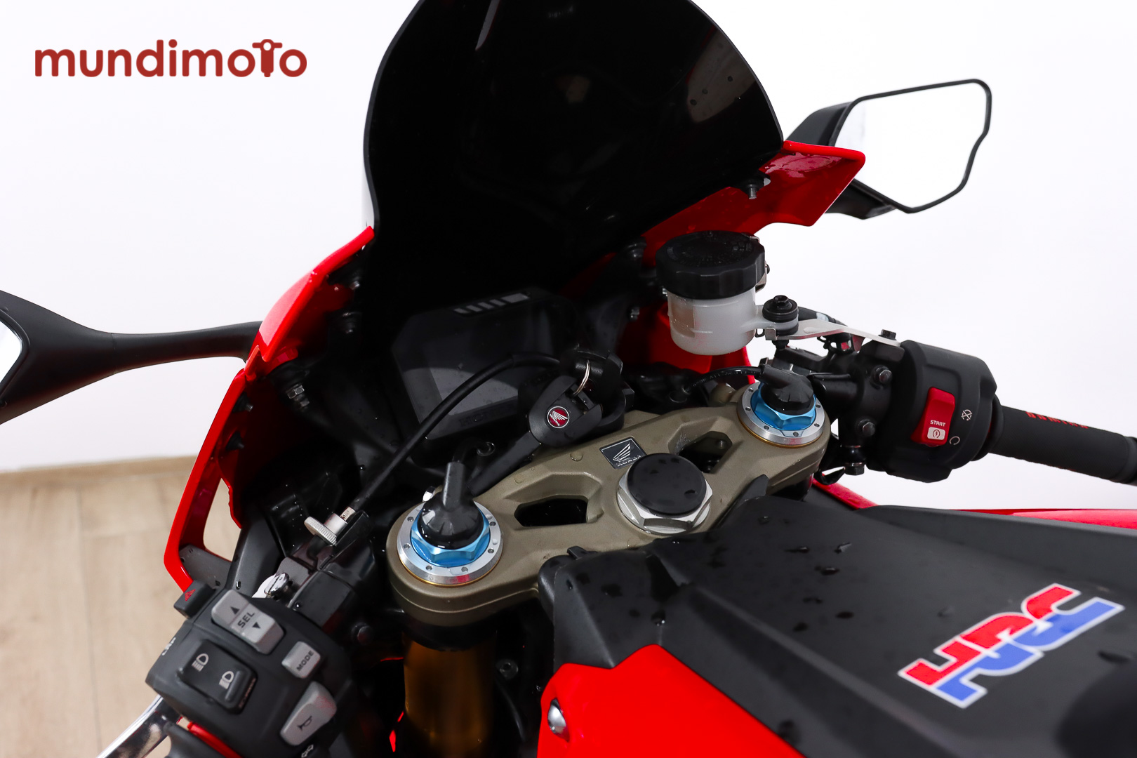HONDA CBR 1000 RR FirebladeHONDA10 HONDA CBR 1000 RR FirebladeHONDA10