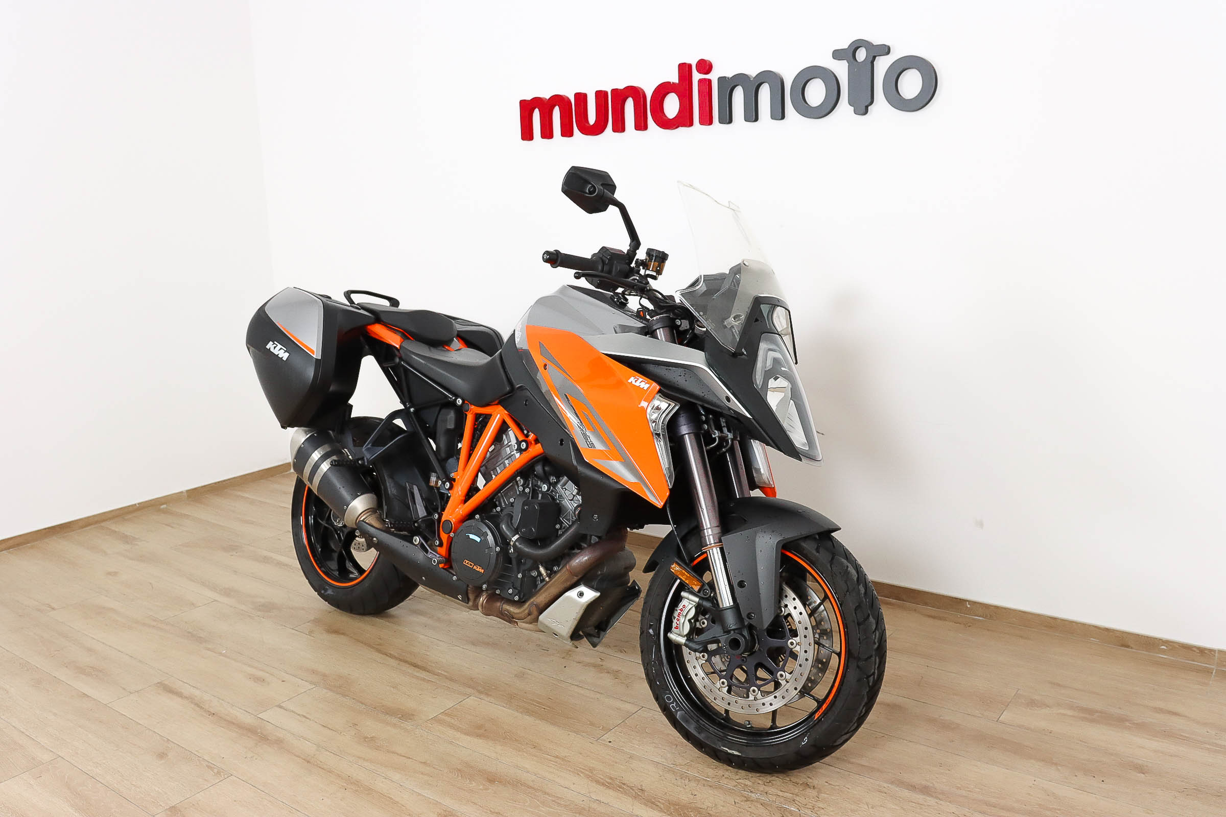 KTM 1290 Super Duke GTKTM3 KTM 1290 Super Duke GTKTM3