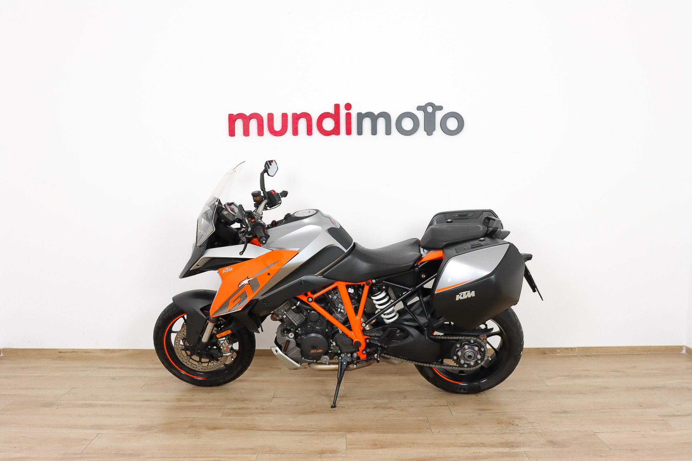 KTM 1290 Super Duke GTKTM10 KTM 1290 Super Duke GTKTM10