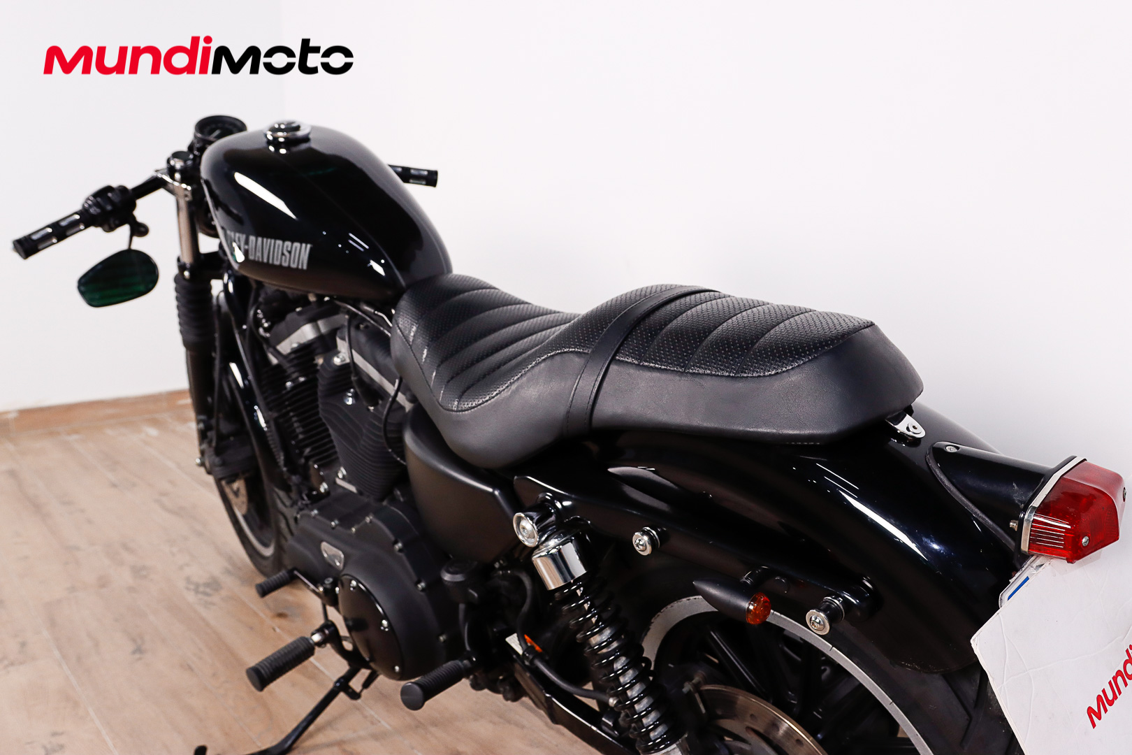 HARLEY DAVIDSON Sportster 883 RHARLEY DAVIDSON9 HARLEY DAVIDSON Sportster 883 RHARLEY DAVIDSON9