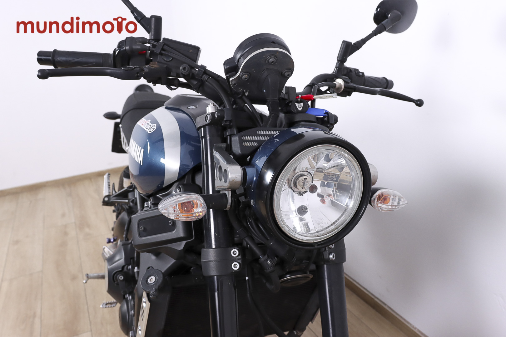 YAMAHA XSR900 ABSYAMAHA3 YAMAHA XSR900 ABSYAMAHA3