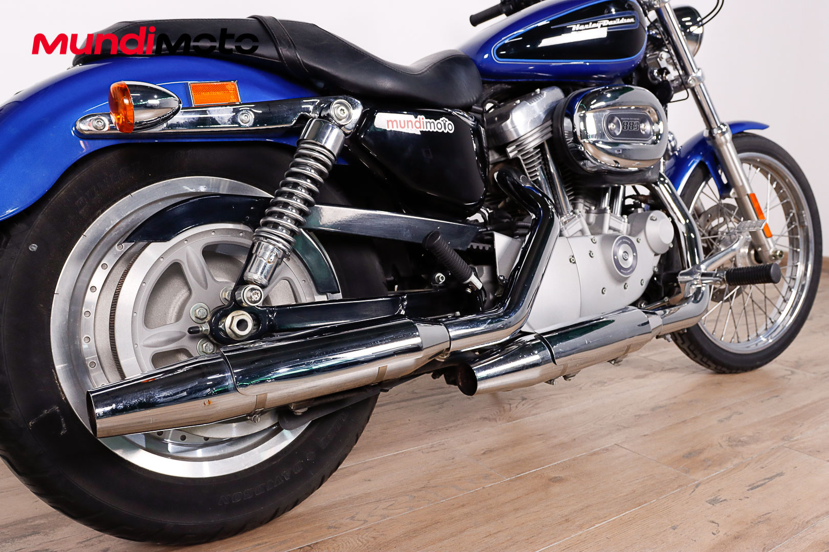 HARLEY DAVIDSON Sportster 883 IronHARLEY DAVIDSON3 HARLEY DAVIDSON Sportster 883 IronHARLEY DAVIDSON3