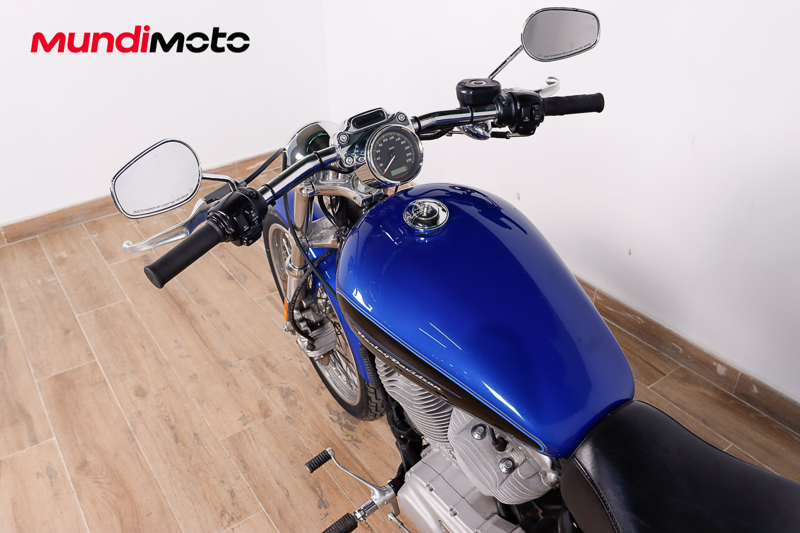 HARLEY DAVIDSON Sportster 883 IronHARLEY DAVIDSON10 HARLEY DAVIDSON Sportster 883 IronHARLEY DAVIDSON10
