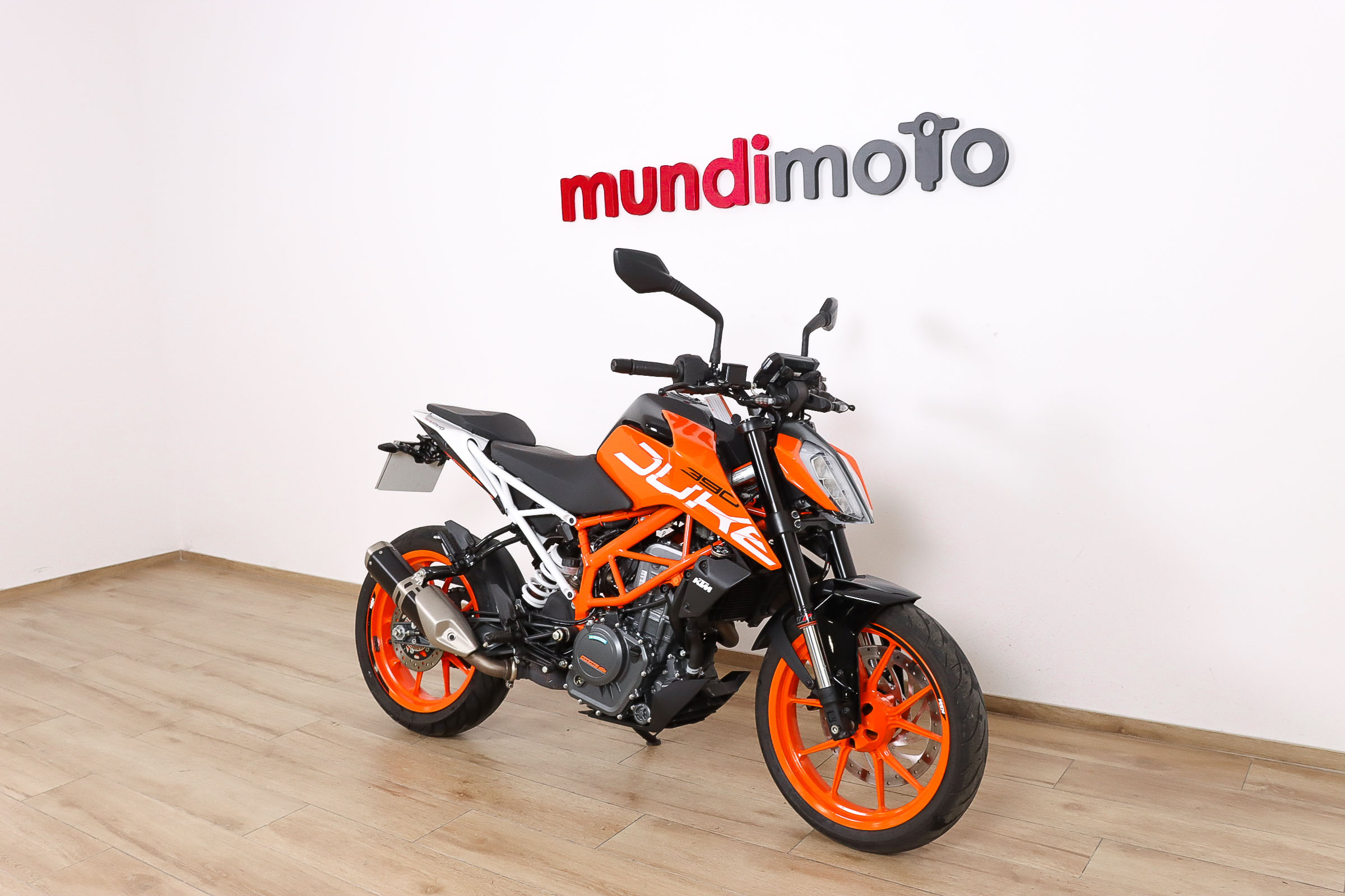 KTM 390 DukeKTM1 KTM 390 DukeKTM1