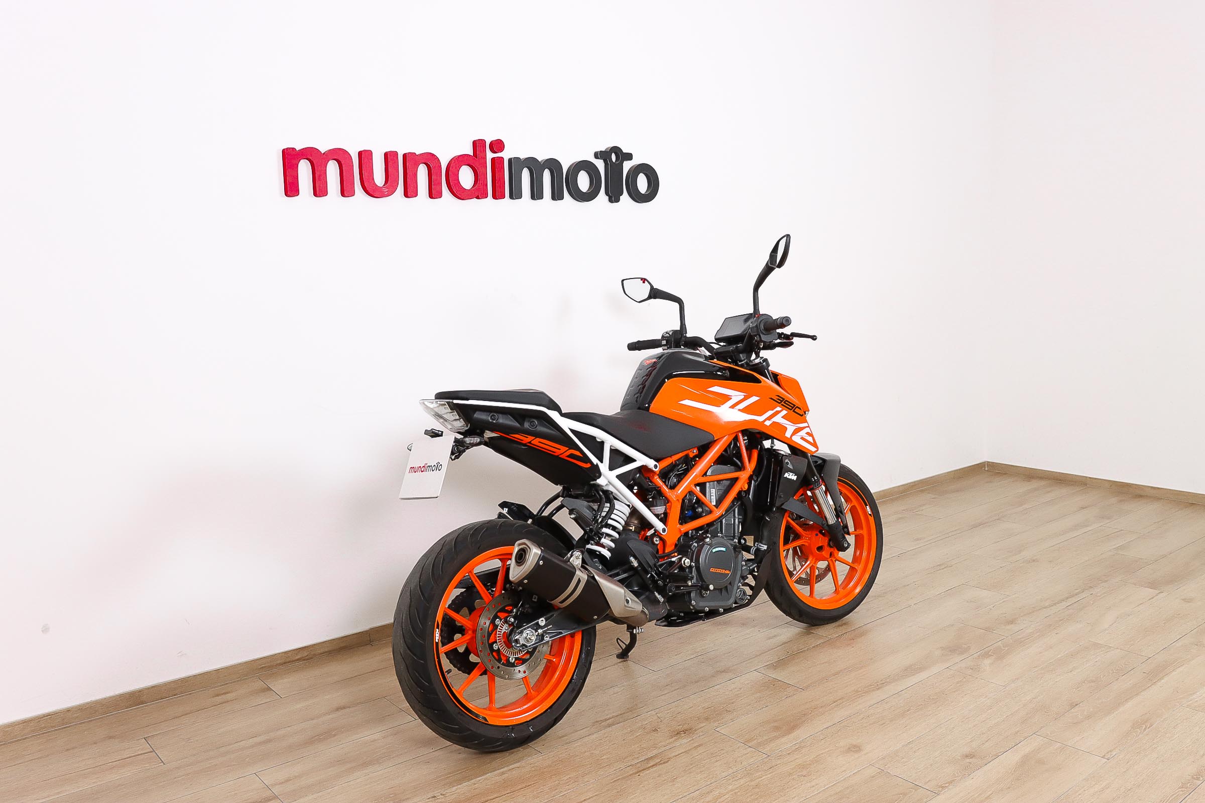 KTM 390 DukeKTM2 KTM 390 DukeKTM2