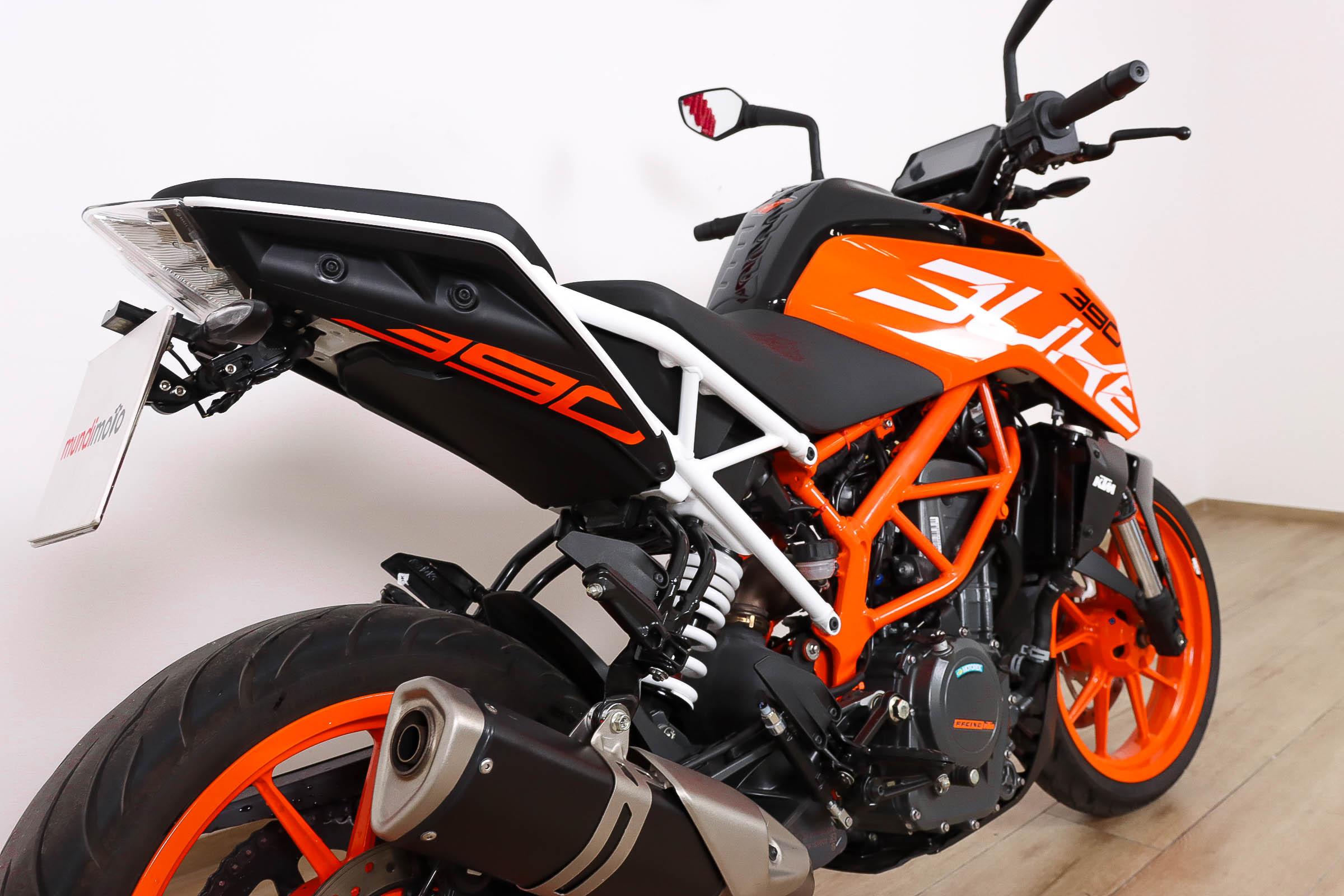 KTM 390 DukeKTM4 KTM 390 DukeKTM4