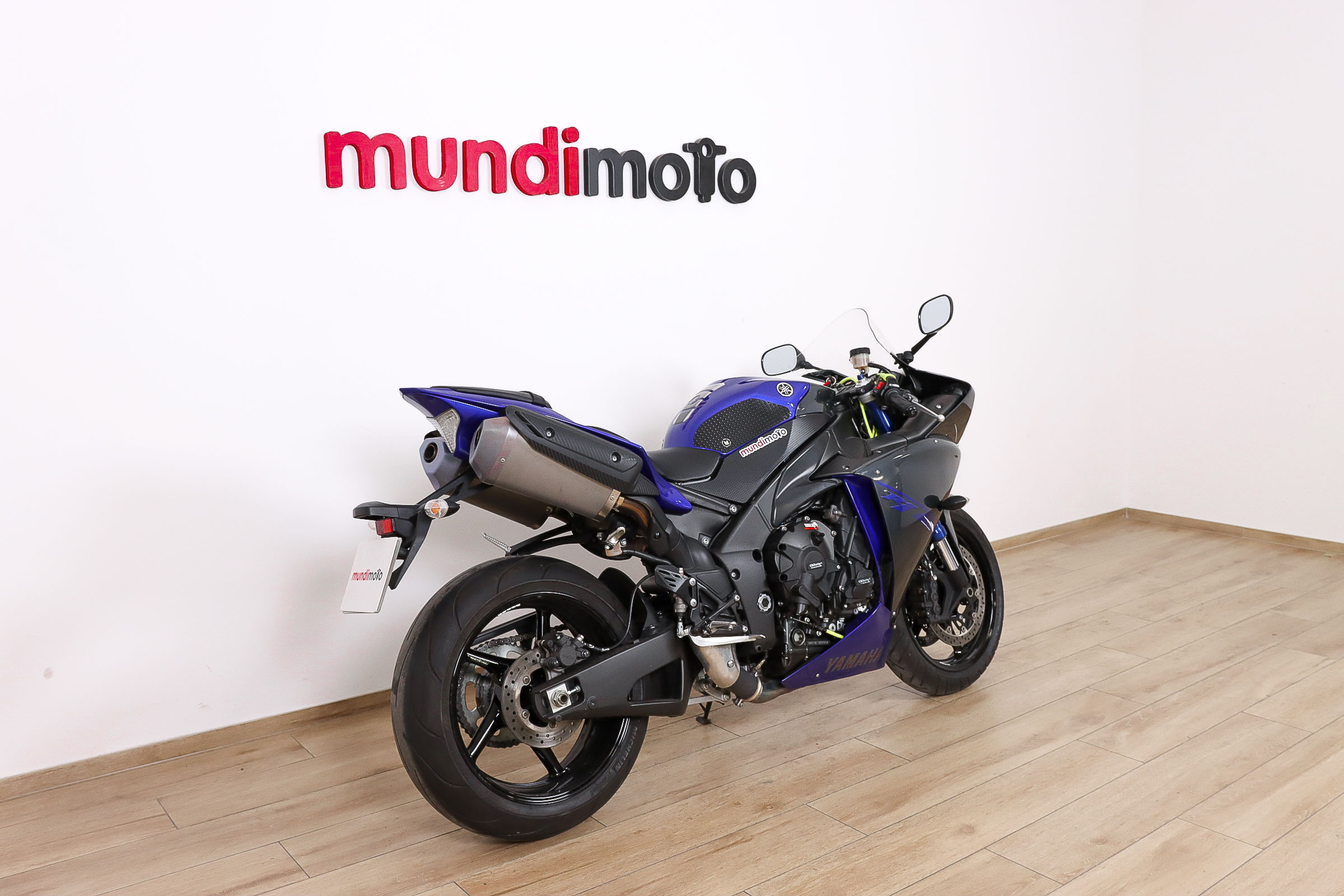 YAMAHA YZF R1YAMAHA2 YAMAHA YZF R1YAMAHA2