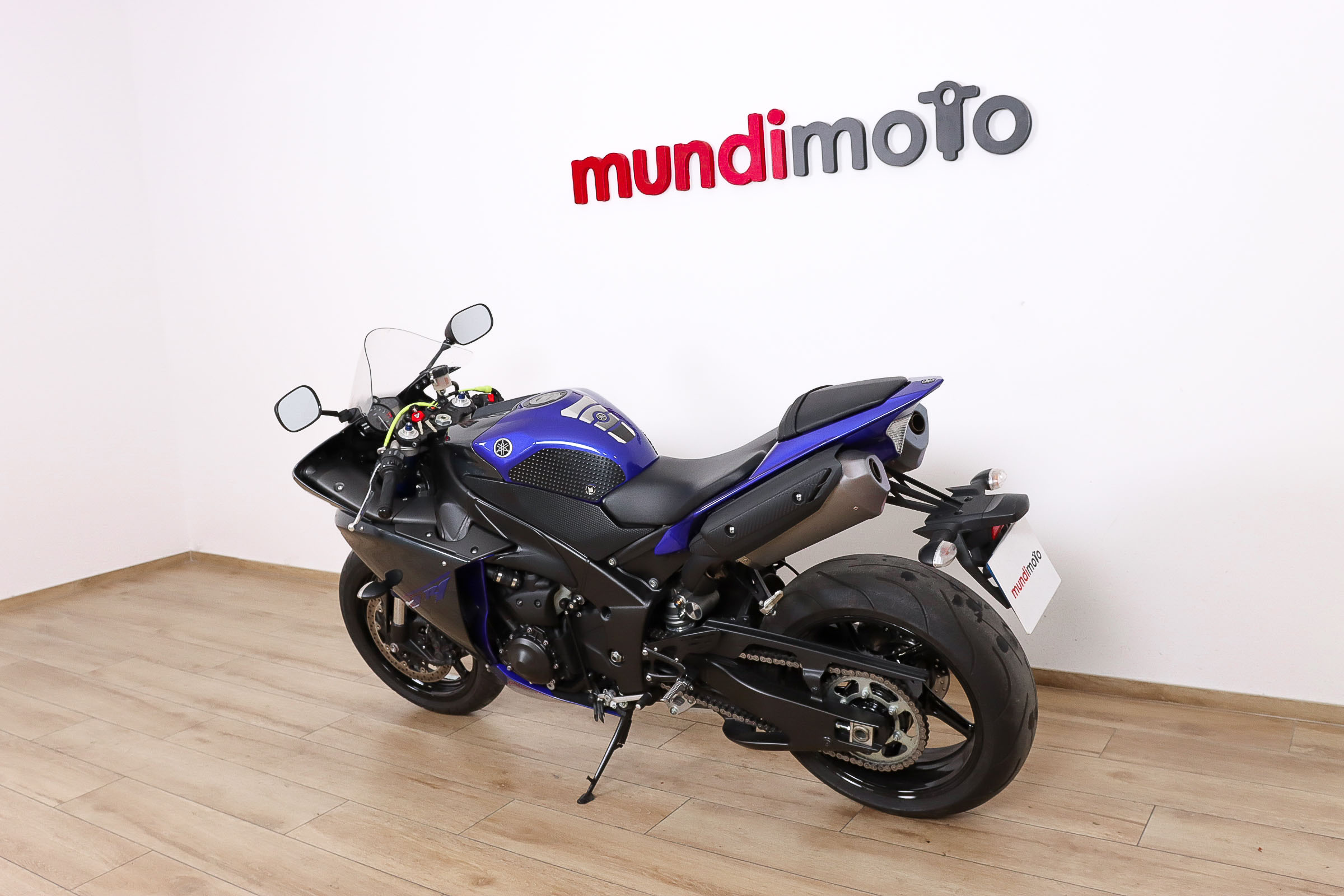 YAMAHA YZF R1YAMAHA6 YAMAHA YZF R1YAMAHA6