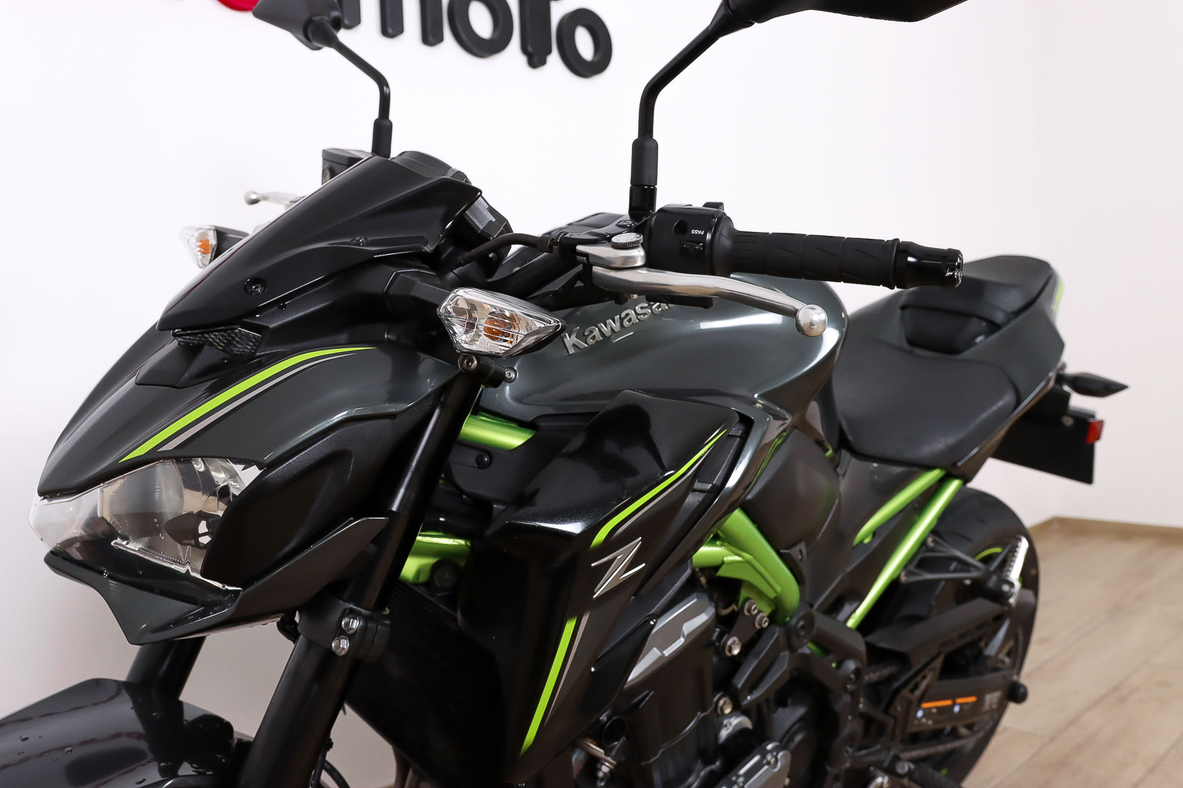 KAWASAKI Z 900KAWASAKI10 KAWASAKI Z 900KAWASAKI10